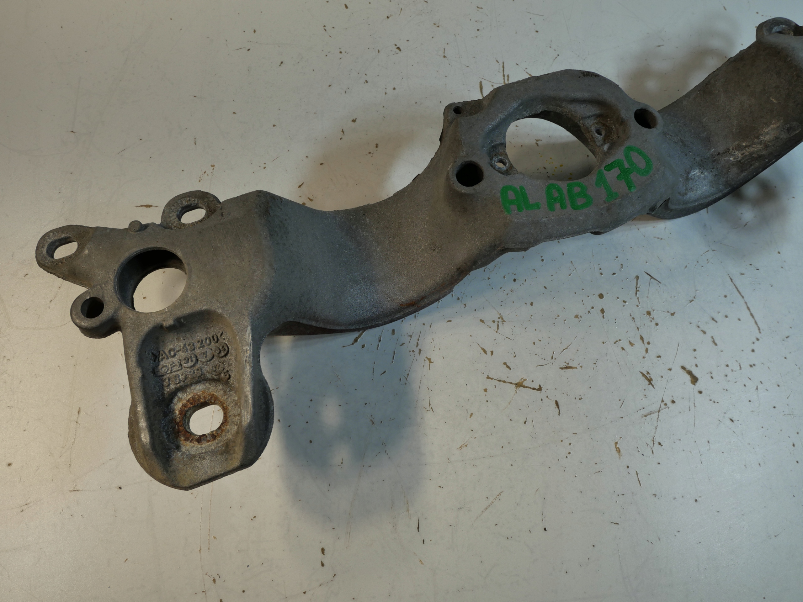 AUDI A4 Supporto cambio ingranaggi 8E0399263AG