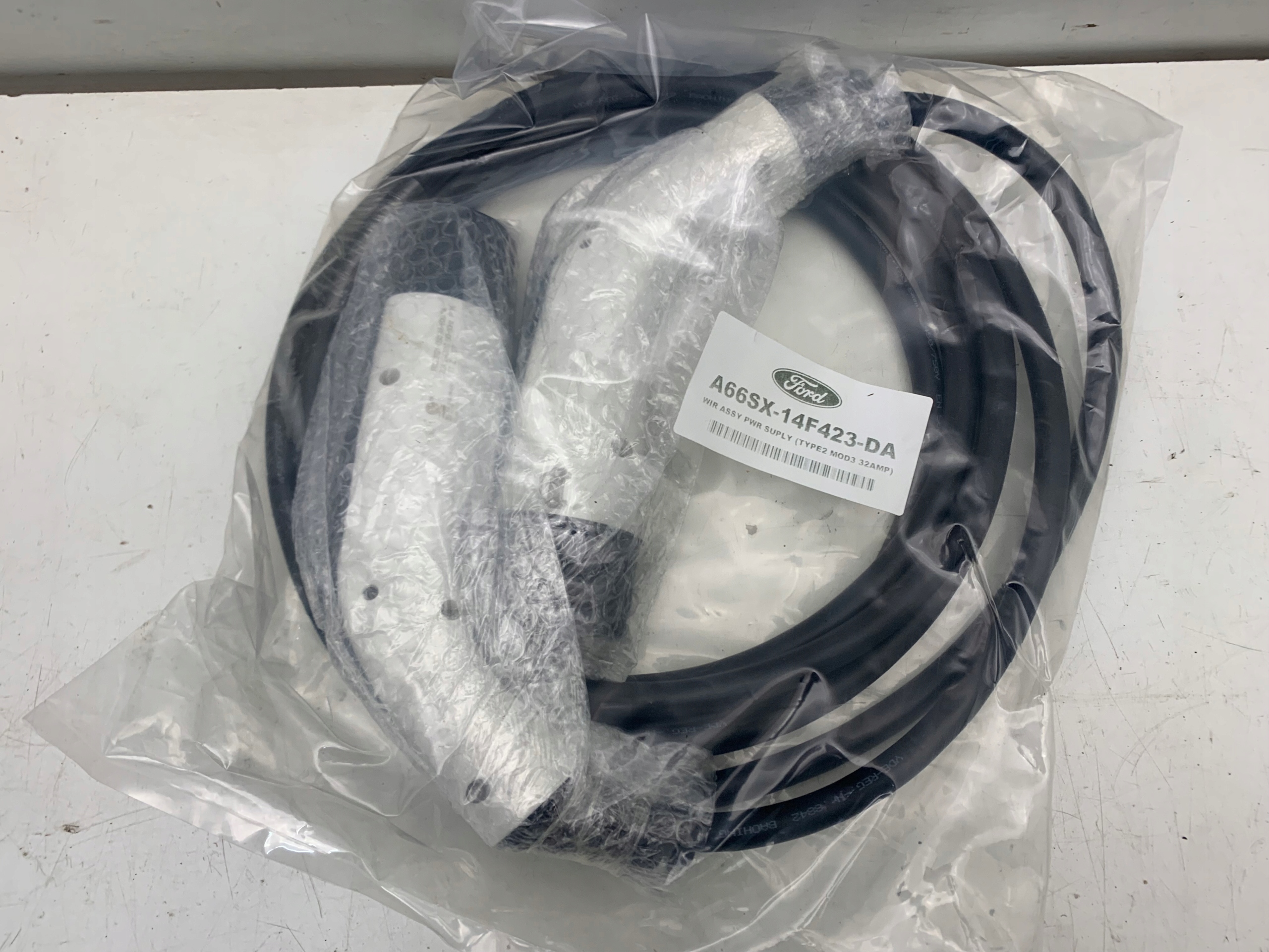 FORD KUGA IIII MK3 HYBRYDA LADOWARKA PRZEWOD PHEV