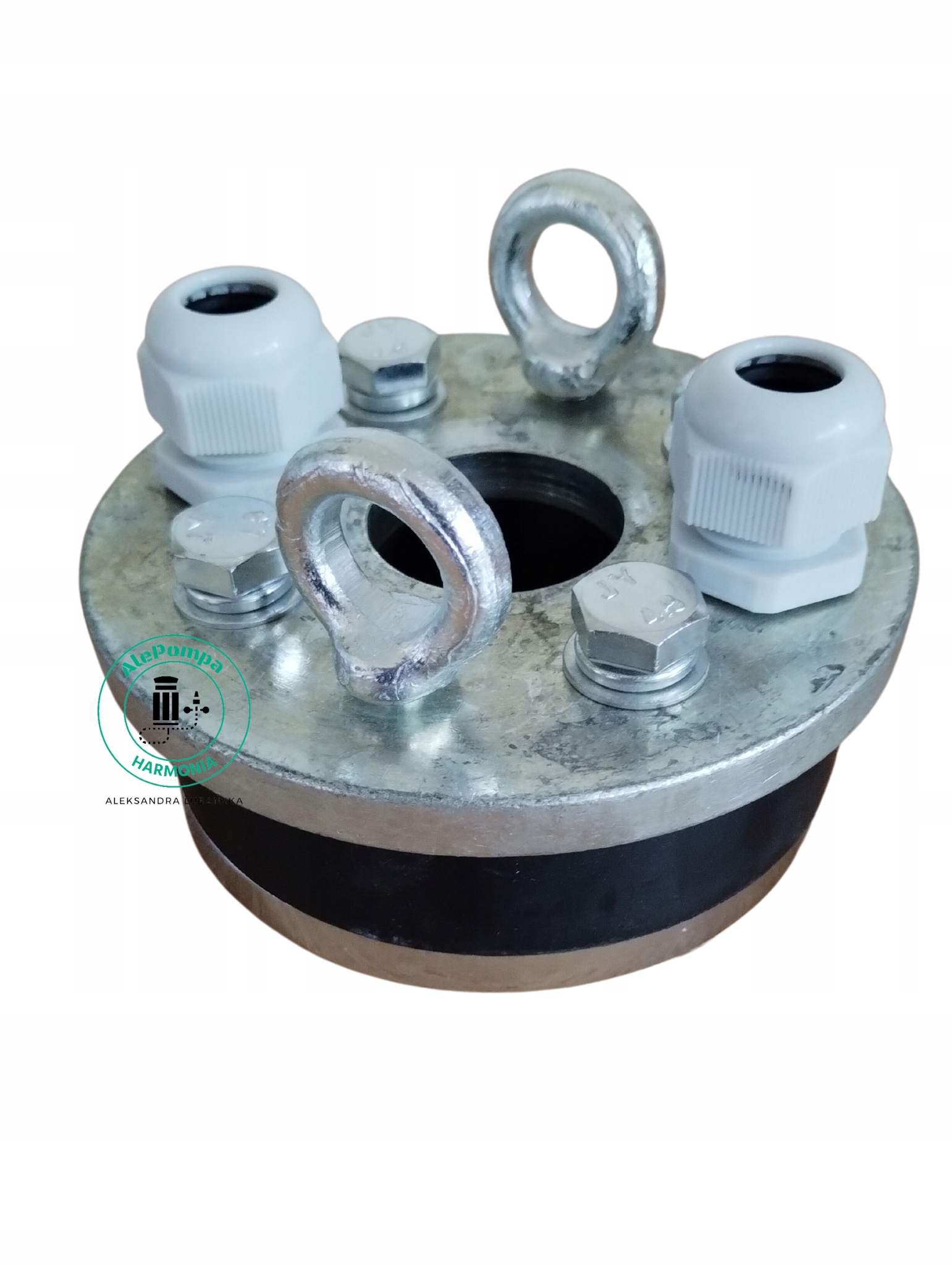 Průchozí šachtová hlava z pozinkované litiny Ibo 110/32