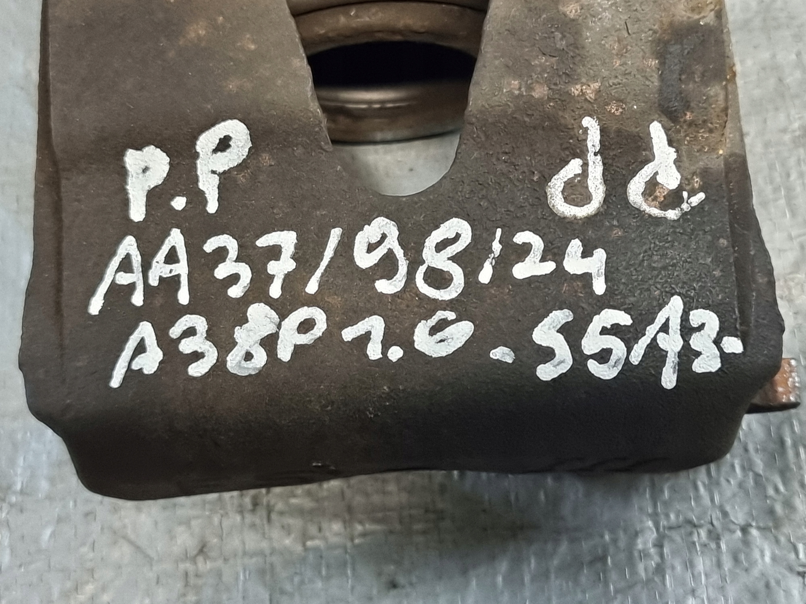 caliper brake right front 280mm AUDI A3 8P 1.6 FSI 05r