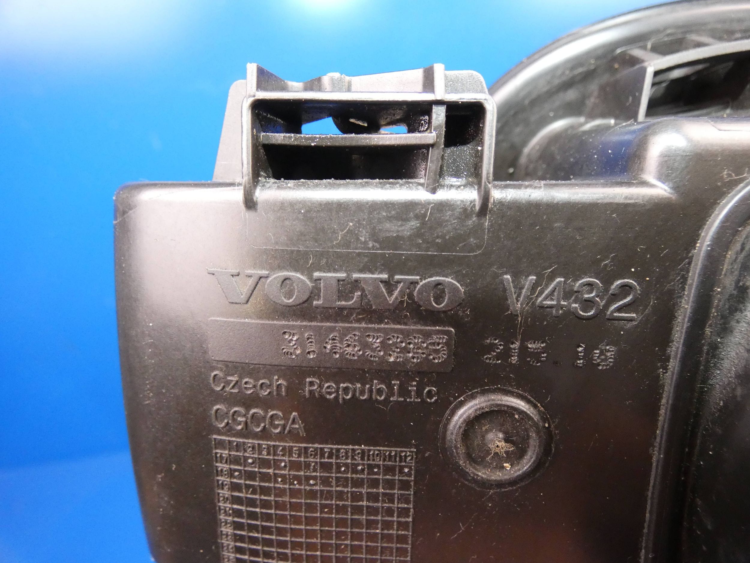 VOLVO V60 II 18- Tankklappe Tankklappe 726-16