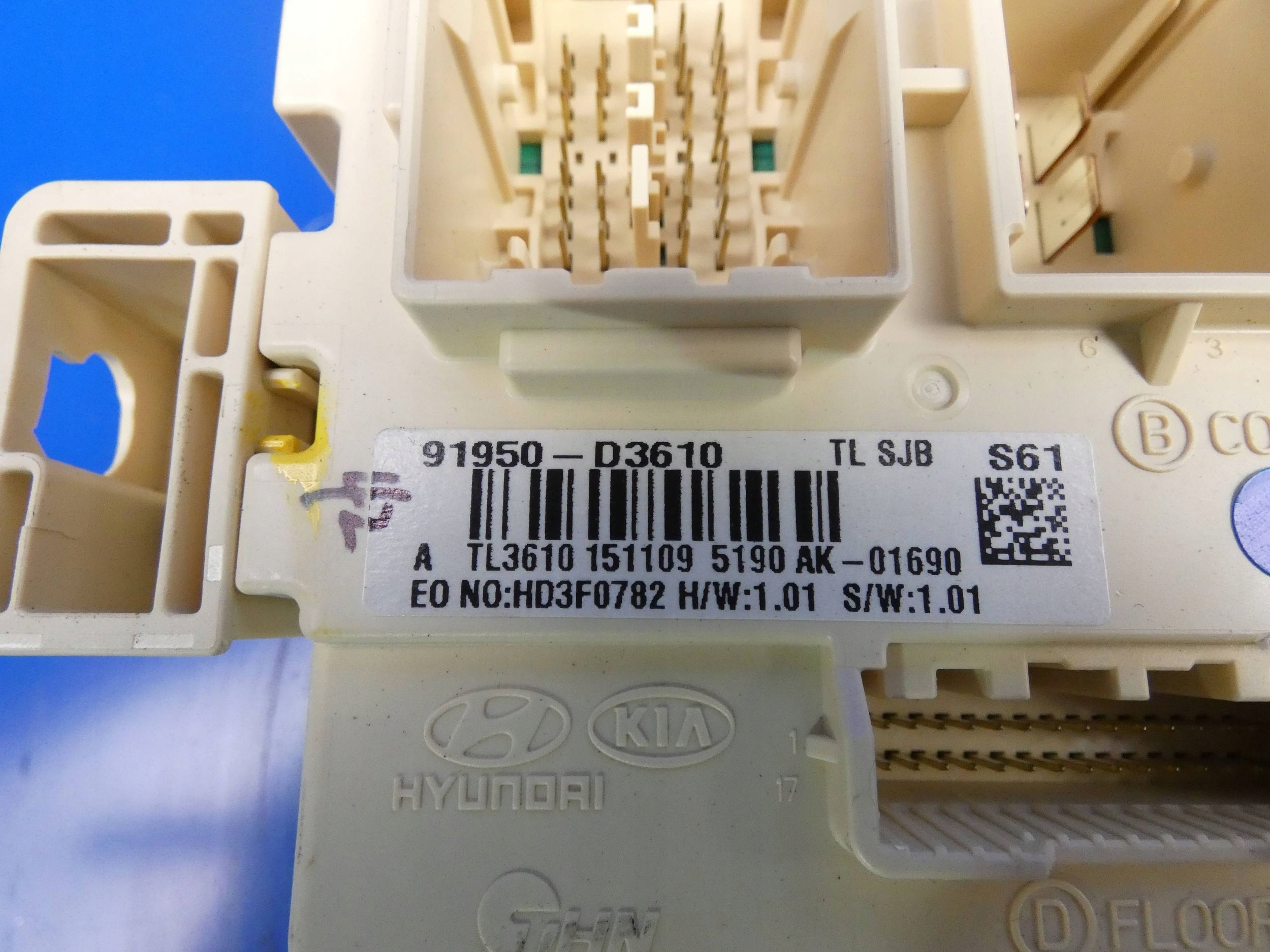 HYUNDAI TUCSON III Module fusibles
