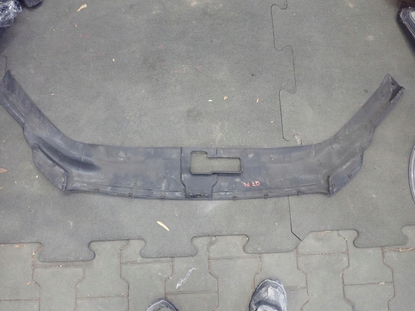 kryt stěny AUDI Q7 4L0807081