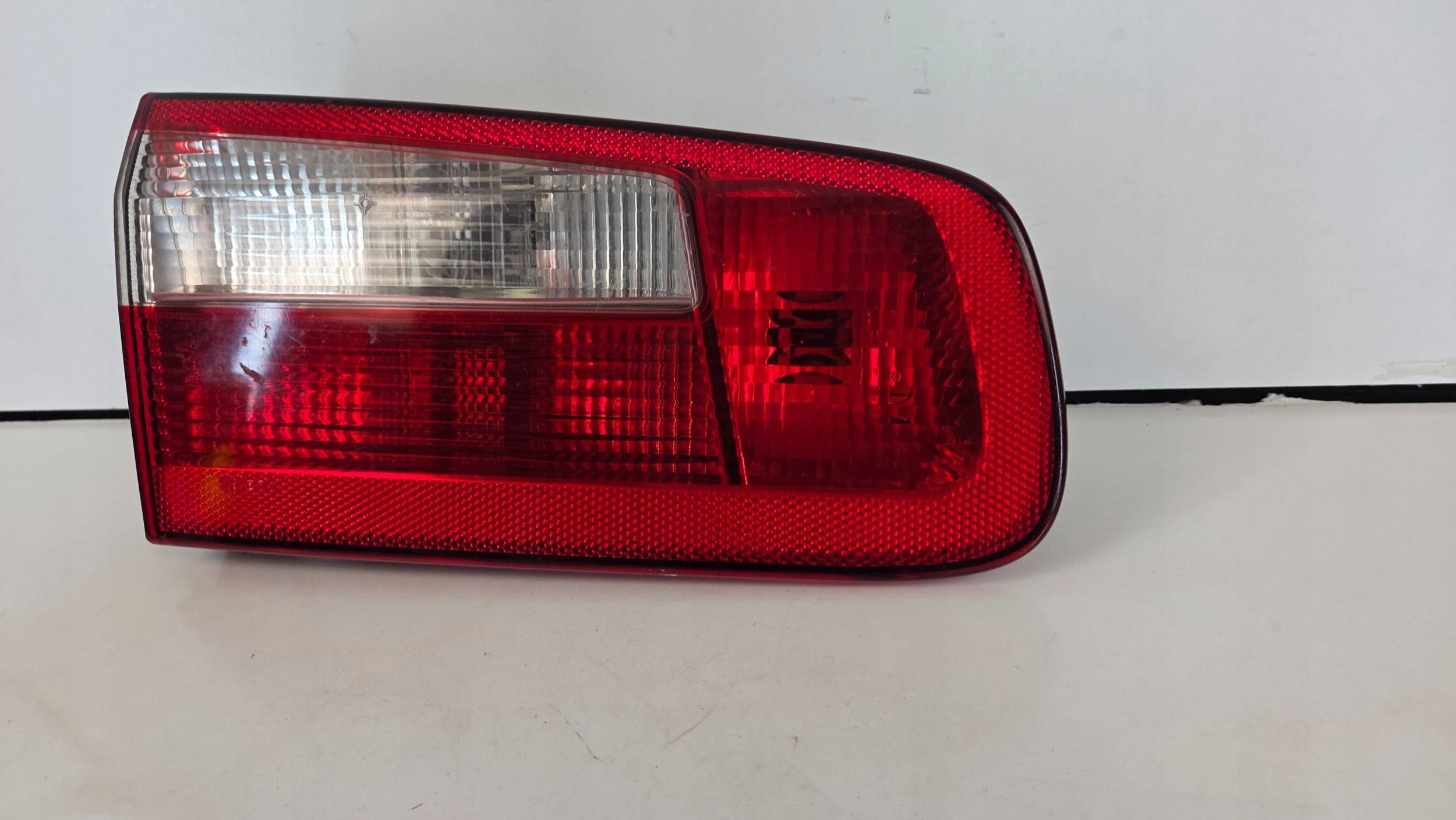 Renault Laguna II 2 HB light rear rear part left to the bonnet