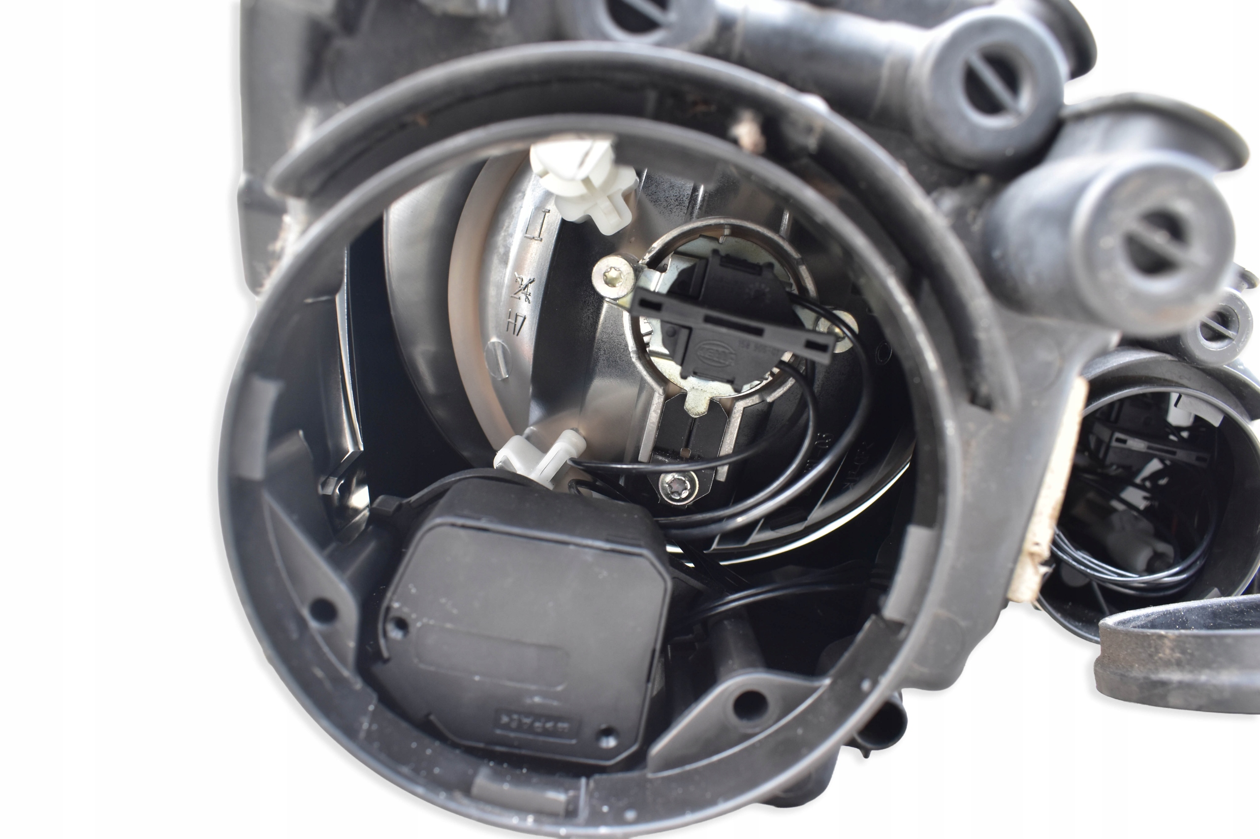 light left front VOLKSWAGEN POLO V 2009r. 6R2941007E Anglik