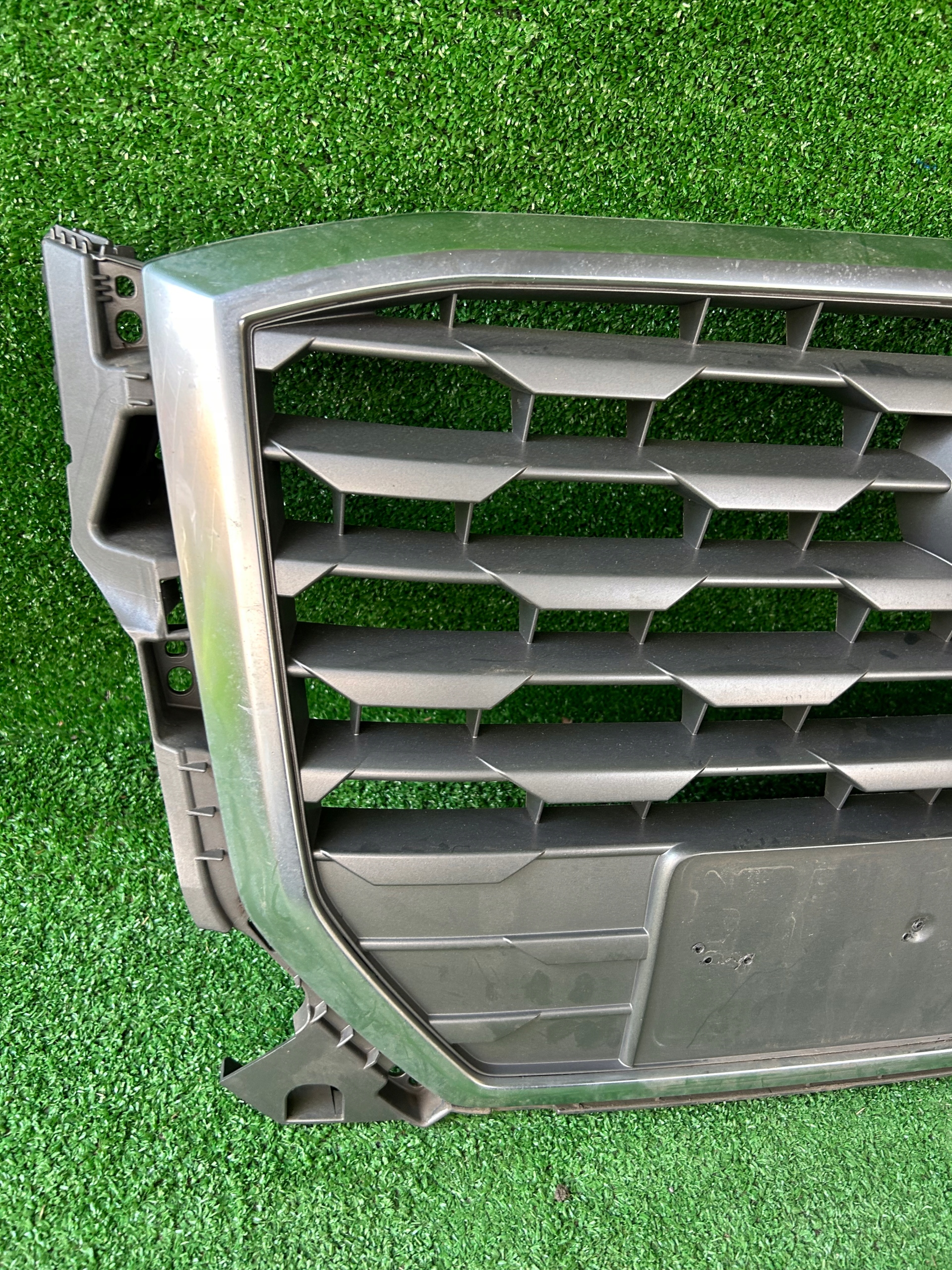 Audi Q2 81A Grille Avant Avant