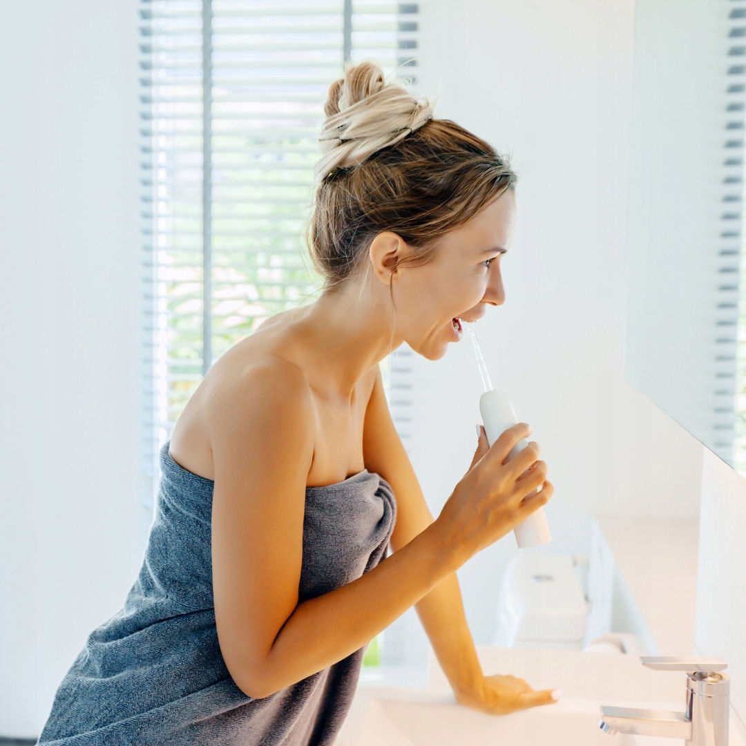 IRYGATOR DO ZĘBÓW BEZPRZEWODOWY + 4 DYSZE + GRATIS Marka Smiley