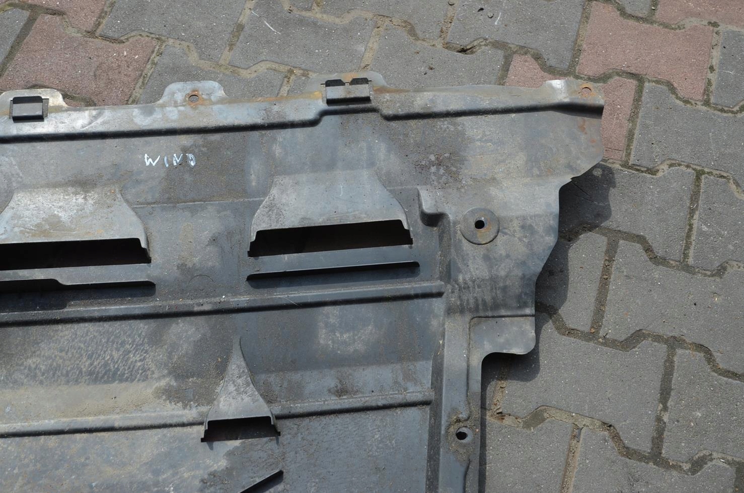cover below engine Renault Wind 2010r