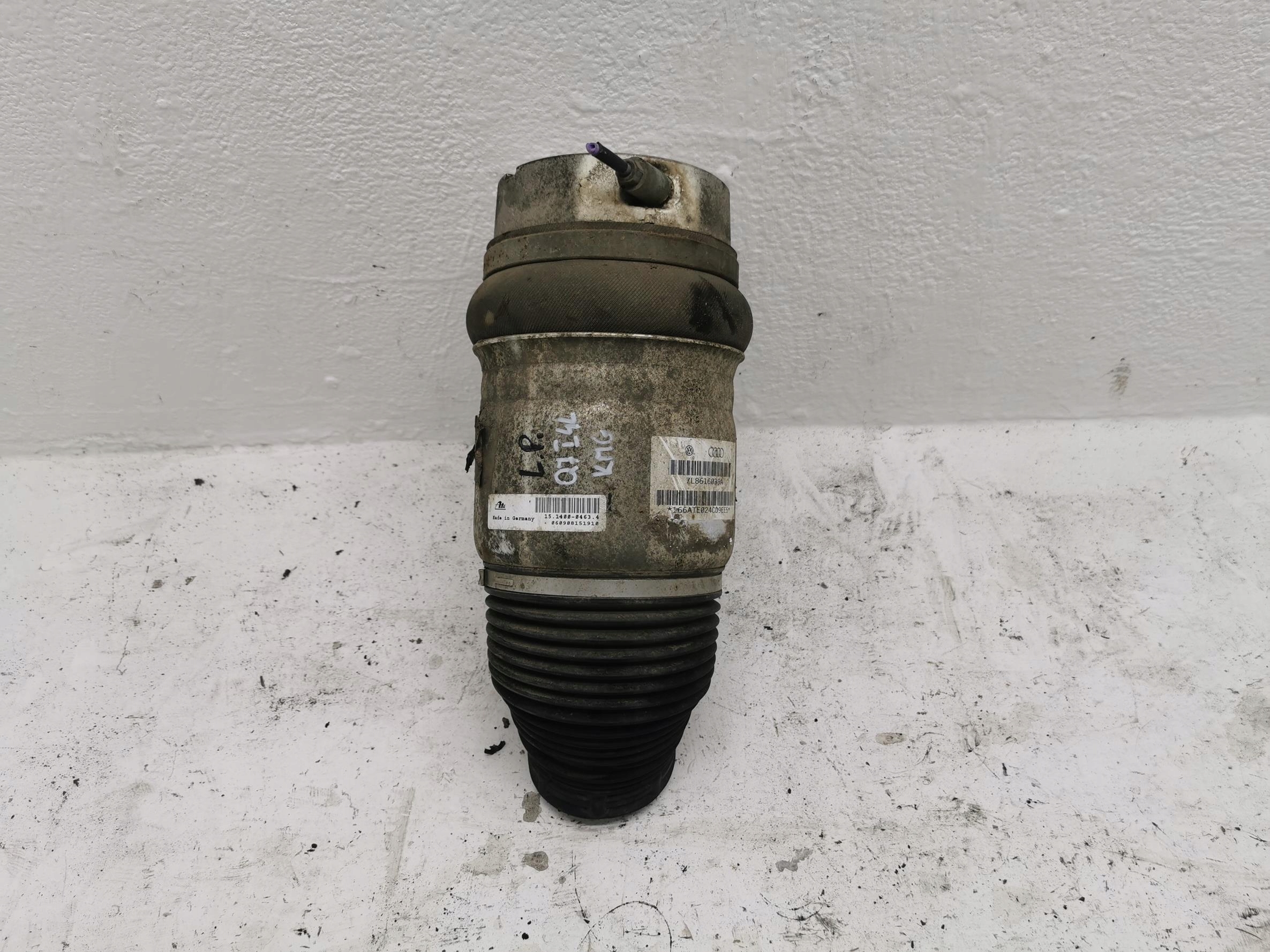 shock absorber MIECH left front AUDI Q7 4L 7L8616039A