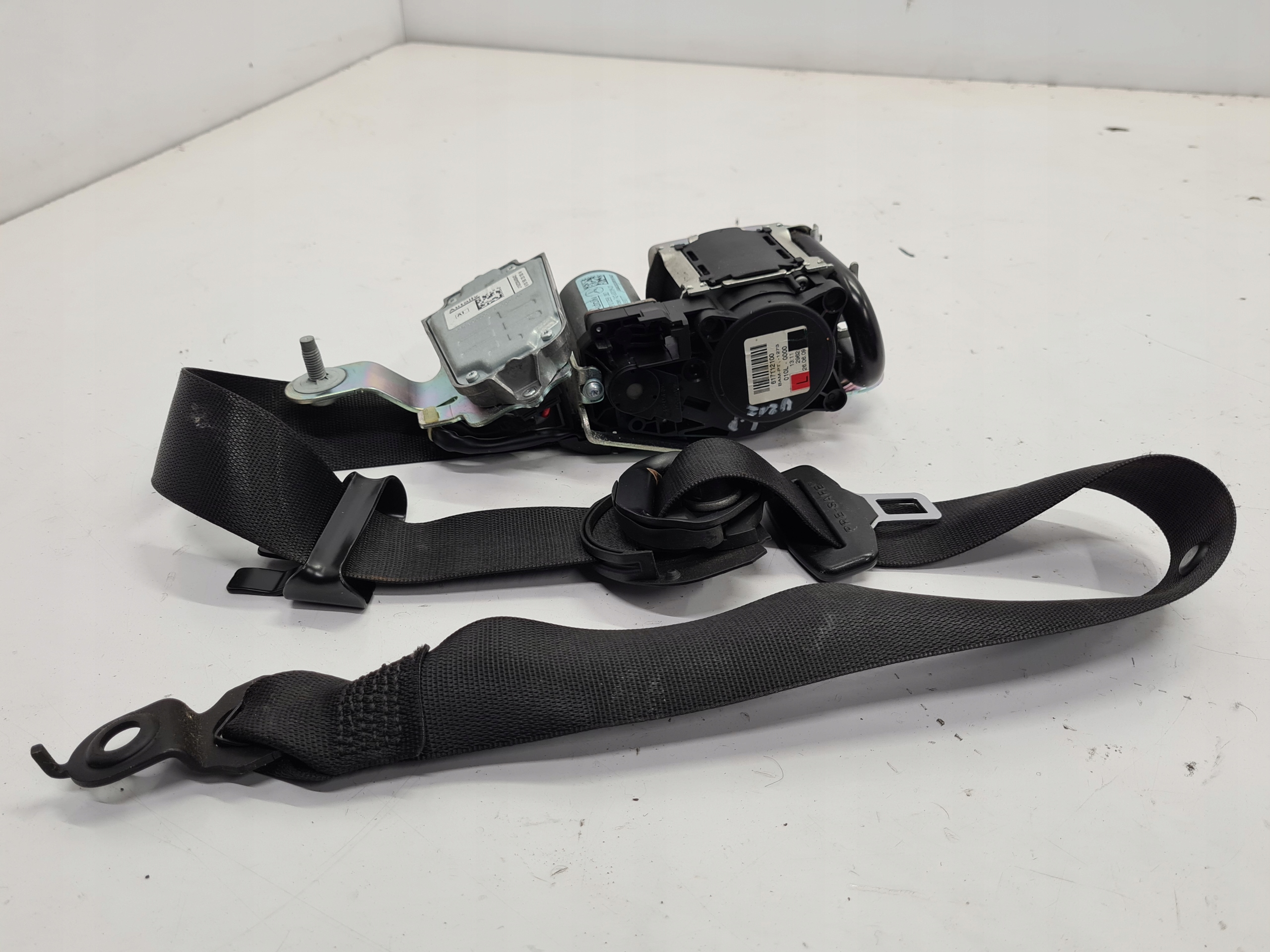 MERCEDES W212 ремень безопасности передний левый