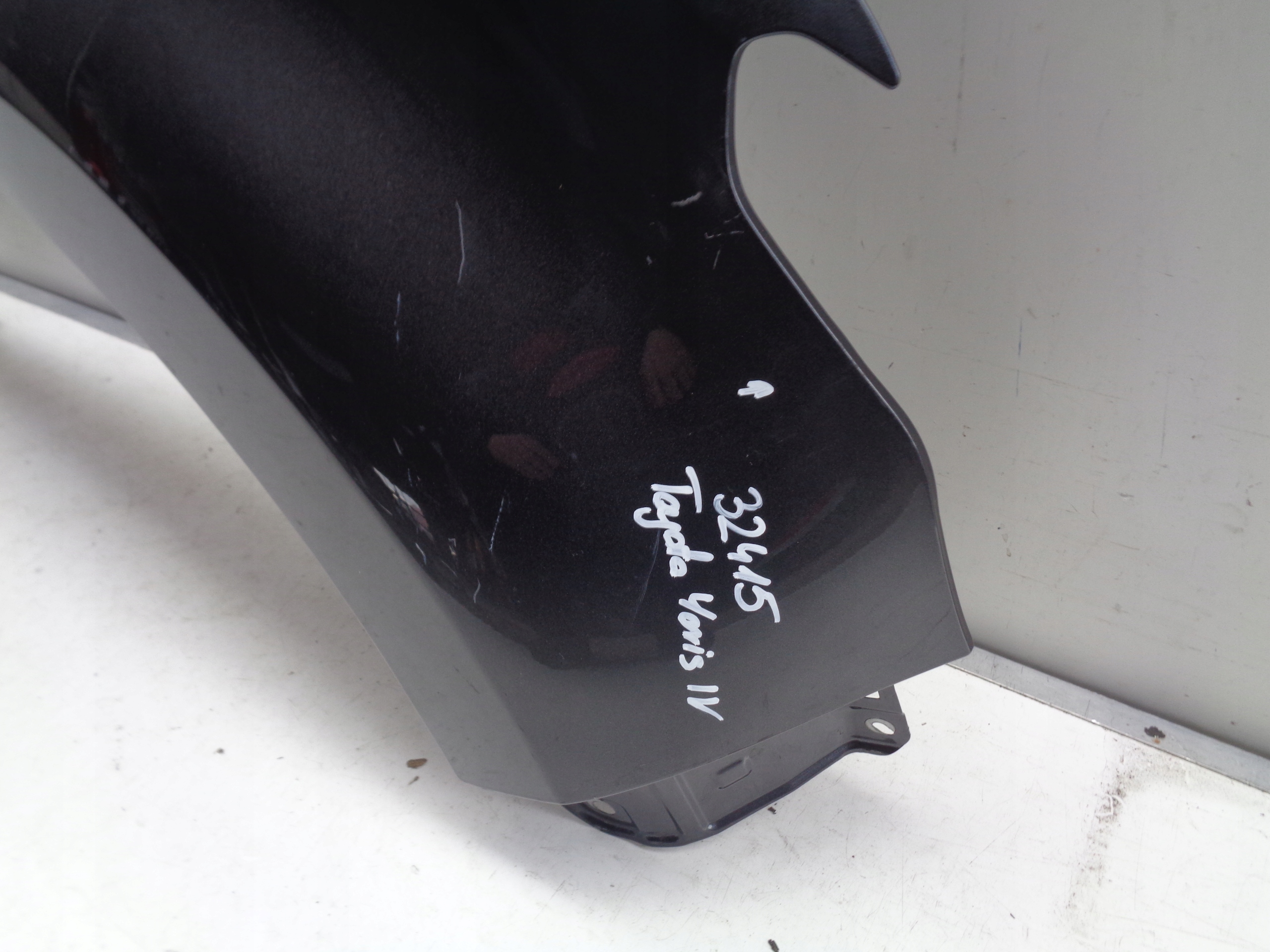 fender right front TOYOTA YARIS IV 20- NR 32415