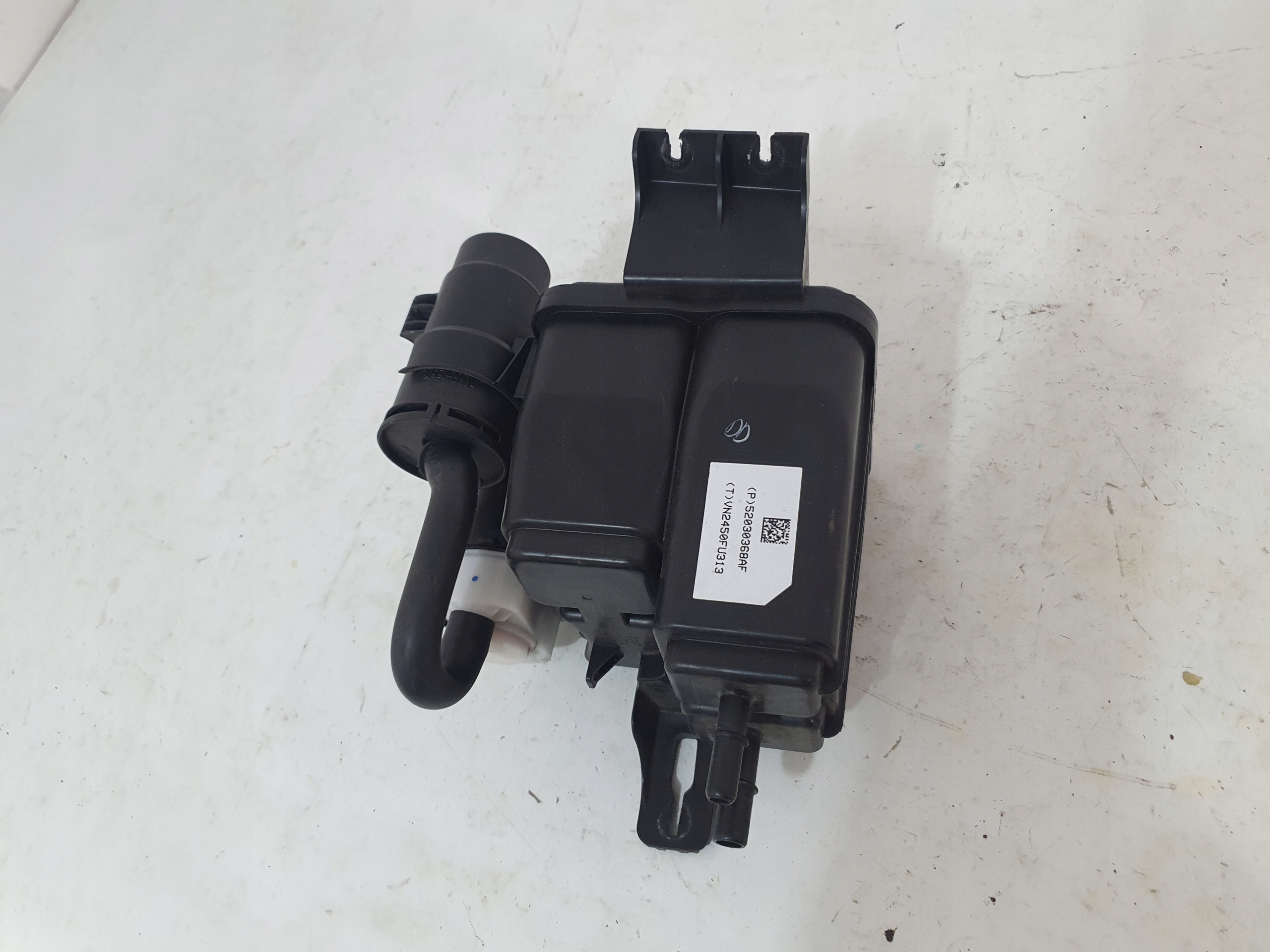 CHRYSLER PACIFICA II 16- karbonski filter PAR goriva 52030368AF
