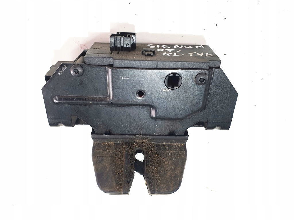 Opel Signum 07R замок люка задній