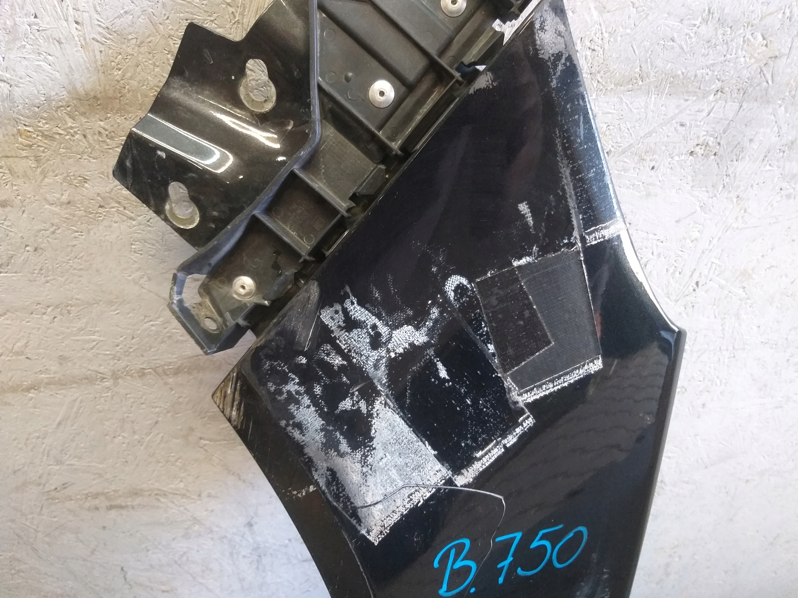 FENDER FRONT LEFT OPEL INSIGNIA A