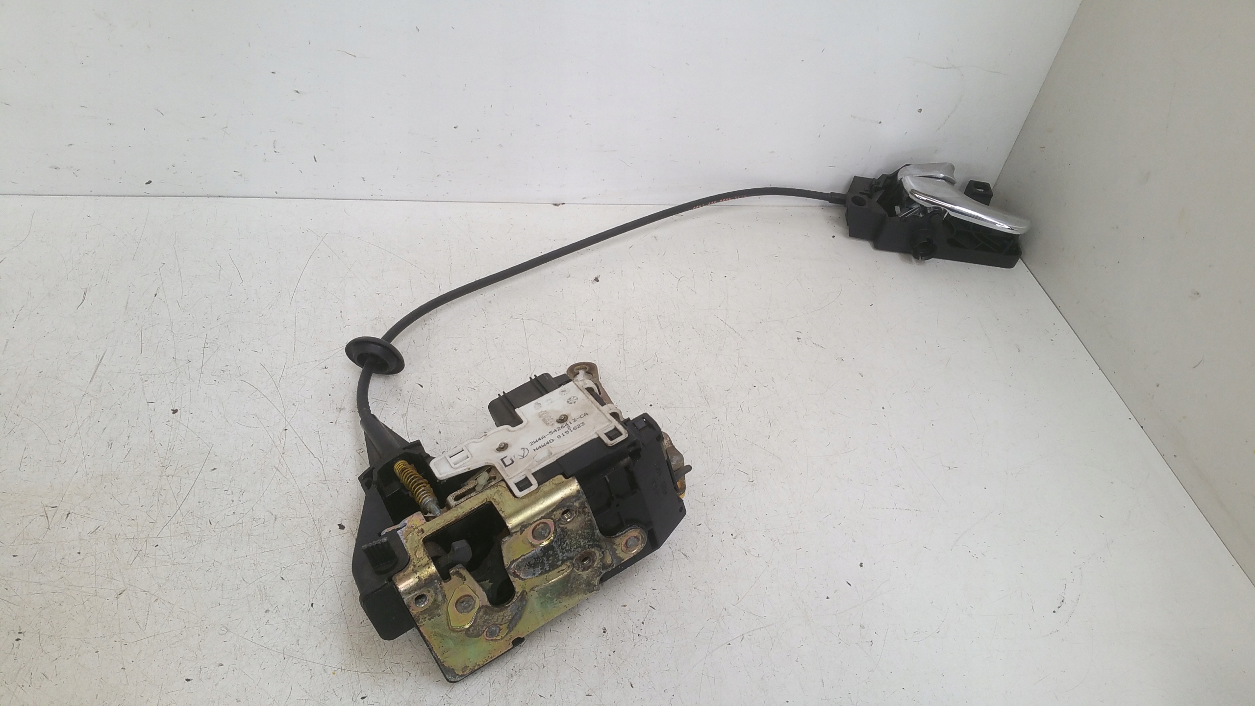 lock left rear part 2W4A5426413CA Jaguar S-TYPE