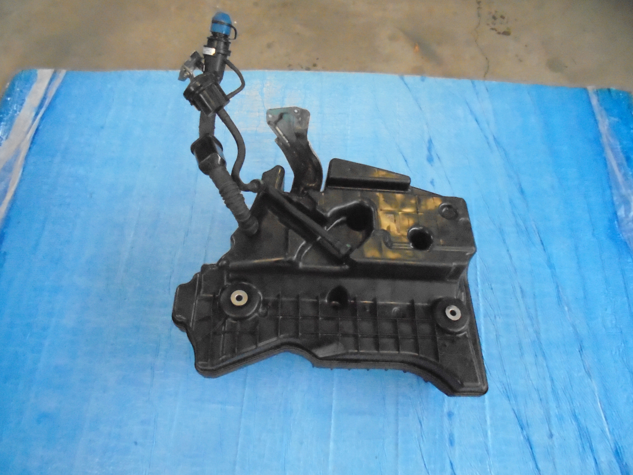 Mercedes-Benz E W213 2018 Zbiornik płynu AdBlue