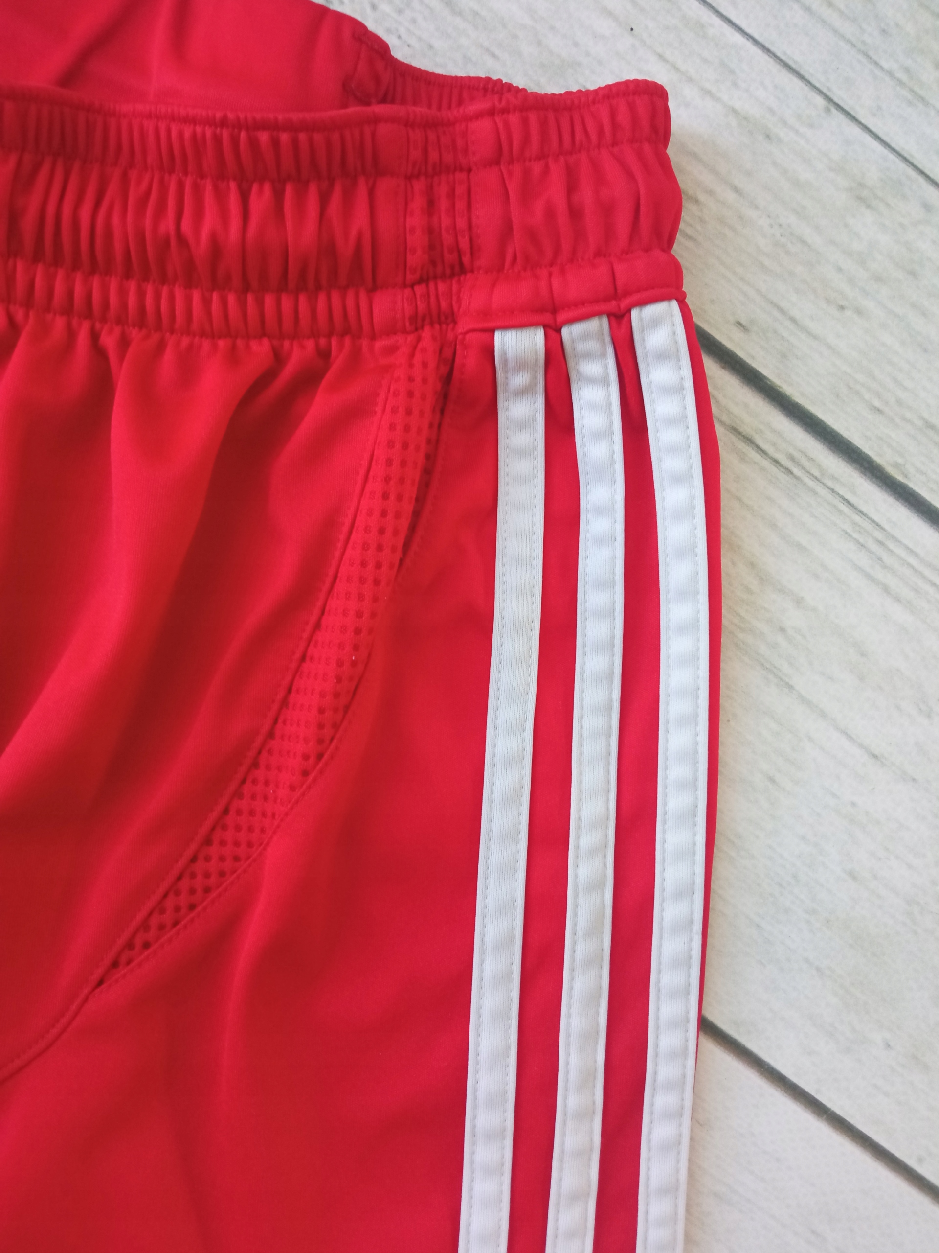 MĘSKIE SPODENKI LIVERPOOL FC ADIDAS M Kolekcja LIVERPOOL