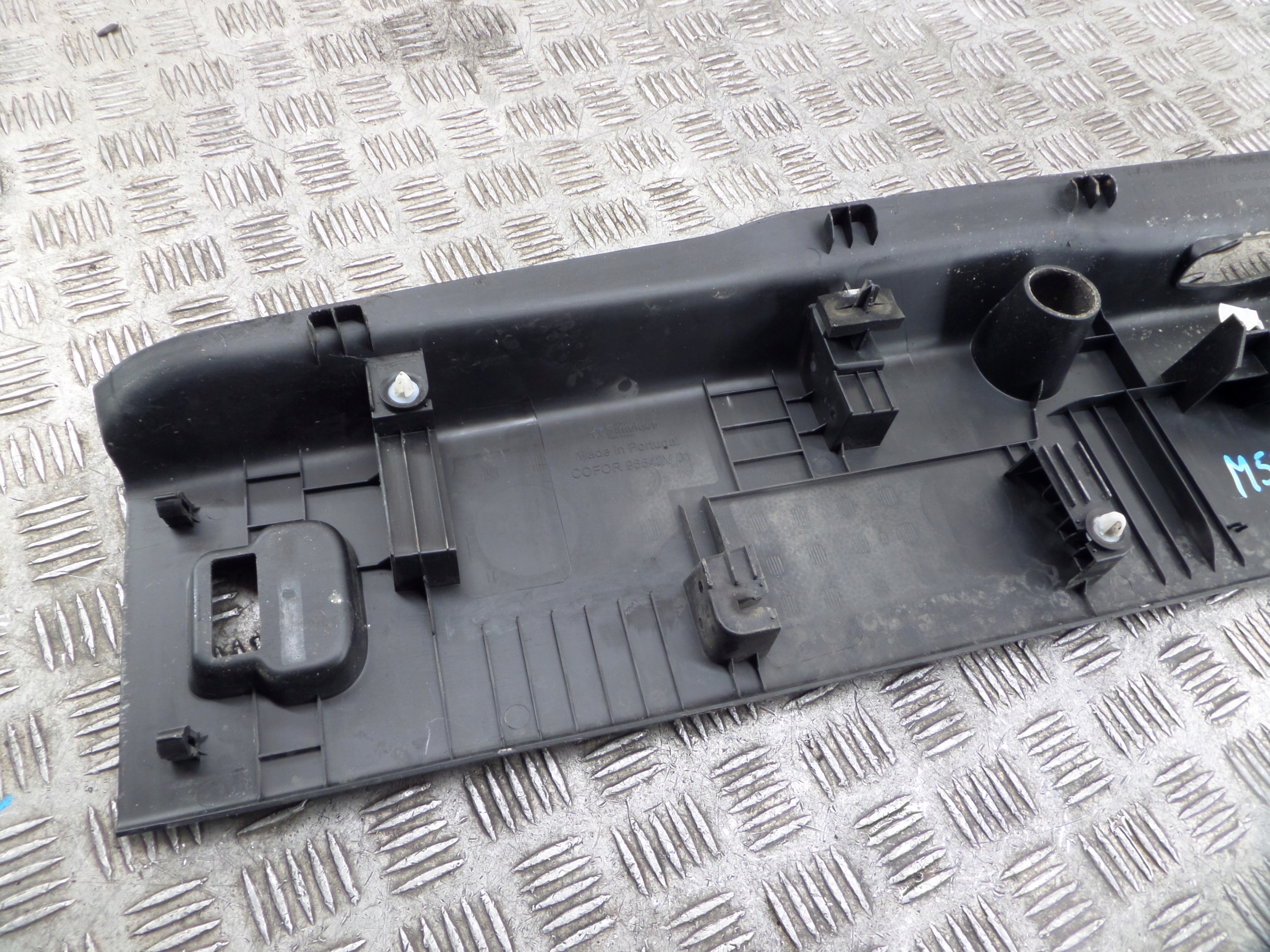 CITROEN BERLINGO IV 4 RIFTER COMBO E threshold cover boot rear part 9817219177