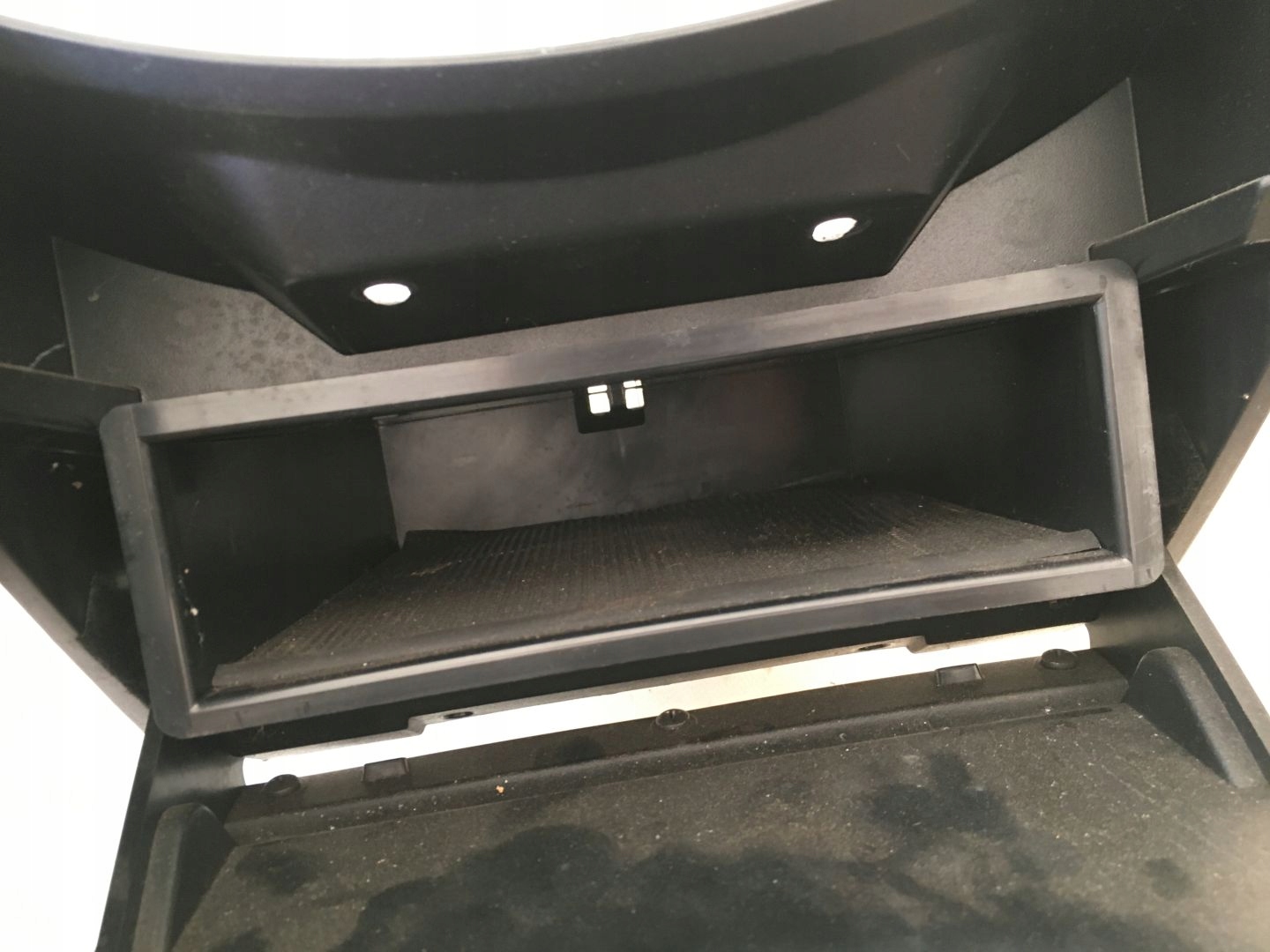 MASERATI QUATTROPORTE 08-12 бардачок под руля