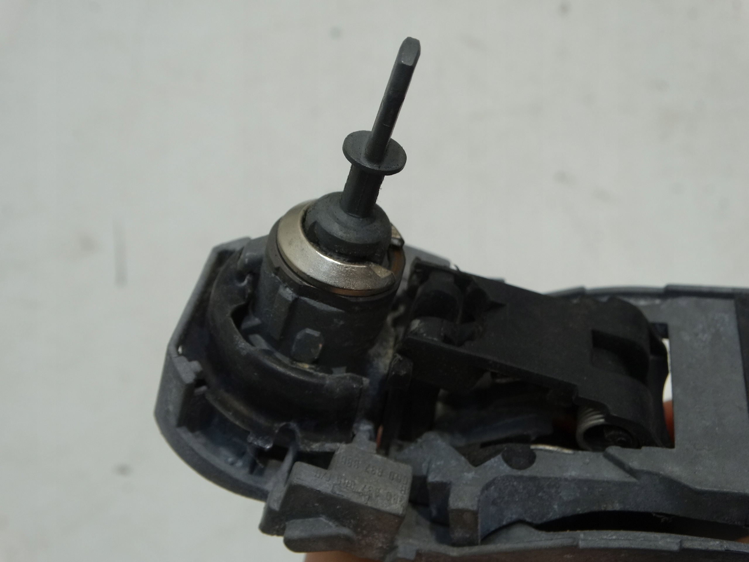 handle exterior left front VOLKSWAGEN POLO 9N LIFT