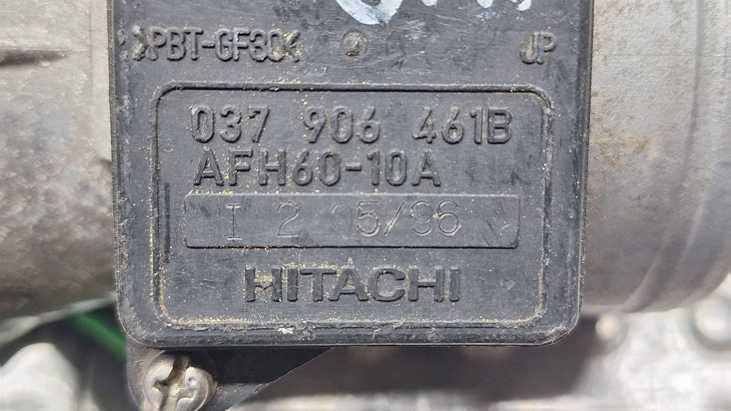 flow meter 037906461B AFH60-10A AUDI A4 B5 PASSAT B4 1.8 20V