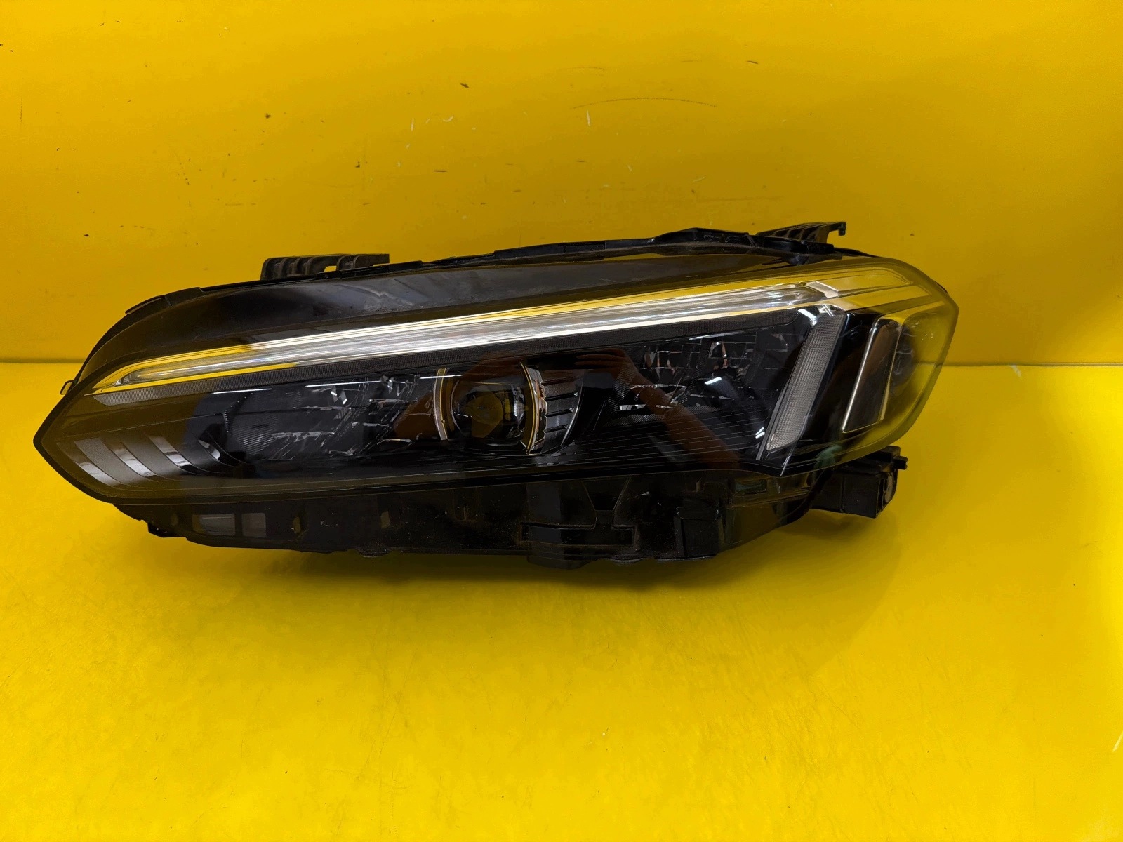 light left front Honda Civic XI 2022- Full Led