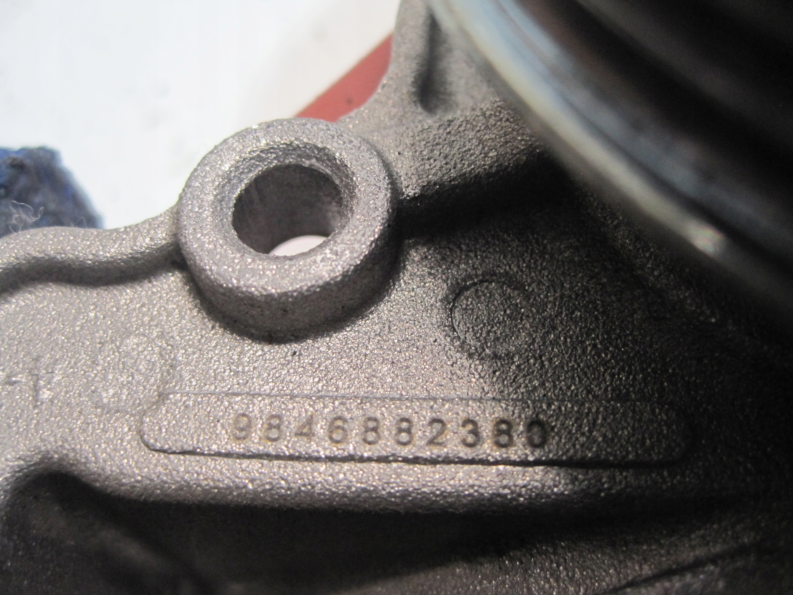 water pump PEUGEOT CITROEN 9846882380