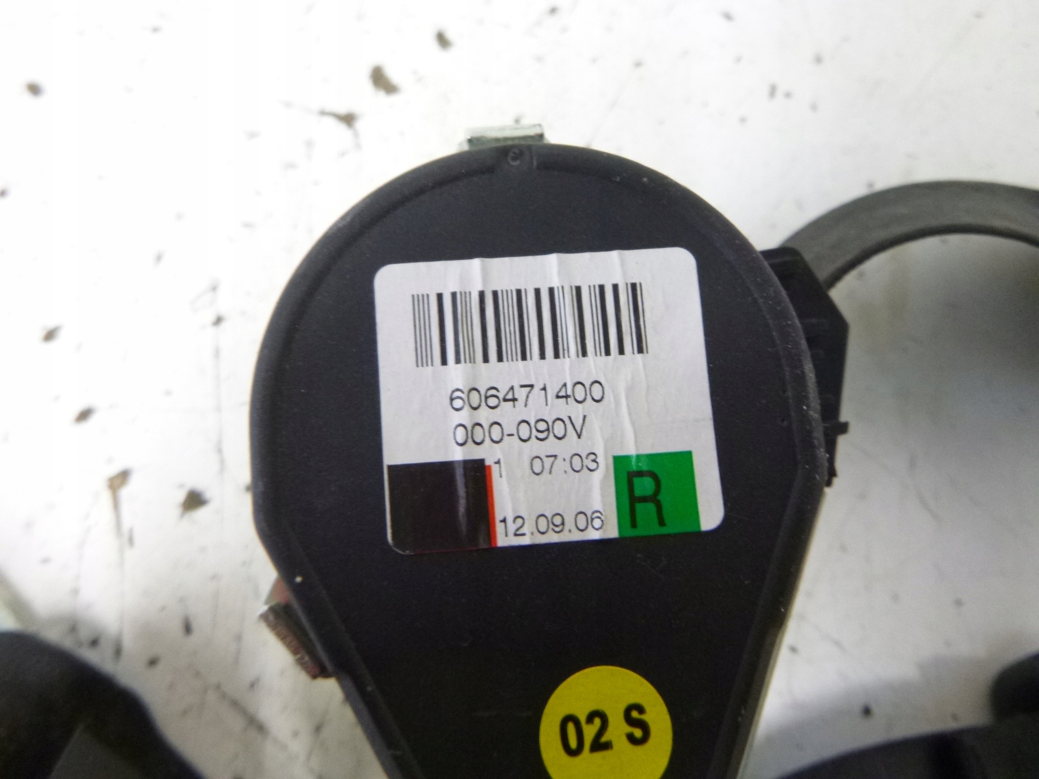 GURTEN SICHERHEITS RECHTS TYLNI VW GOLF V 3D 2006R. 606471400