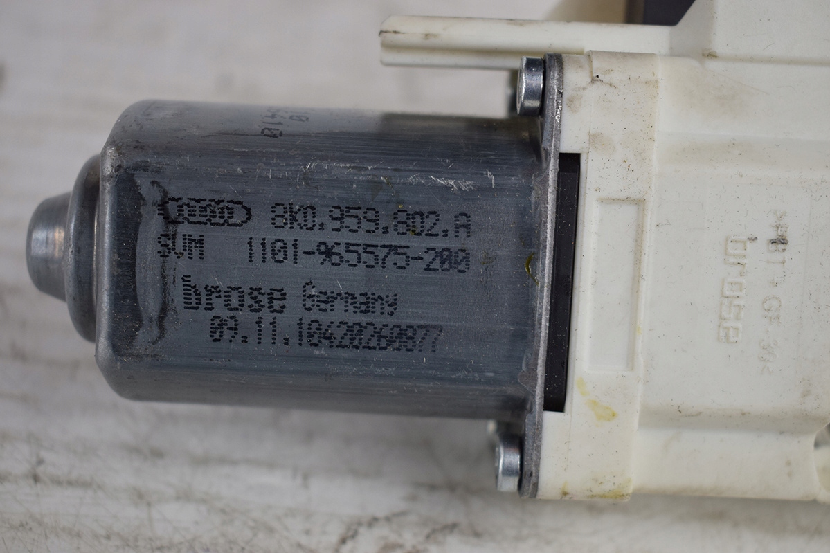 mini motor windows right AUDI A4 B8 8K0959802A