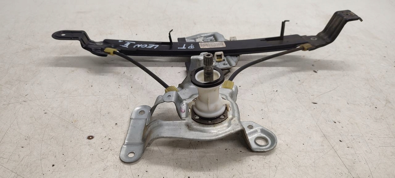 window regulator right rear part manual Seat Leon II LIFT 1,2 TSI