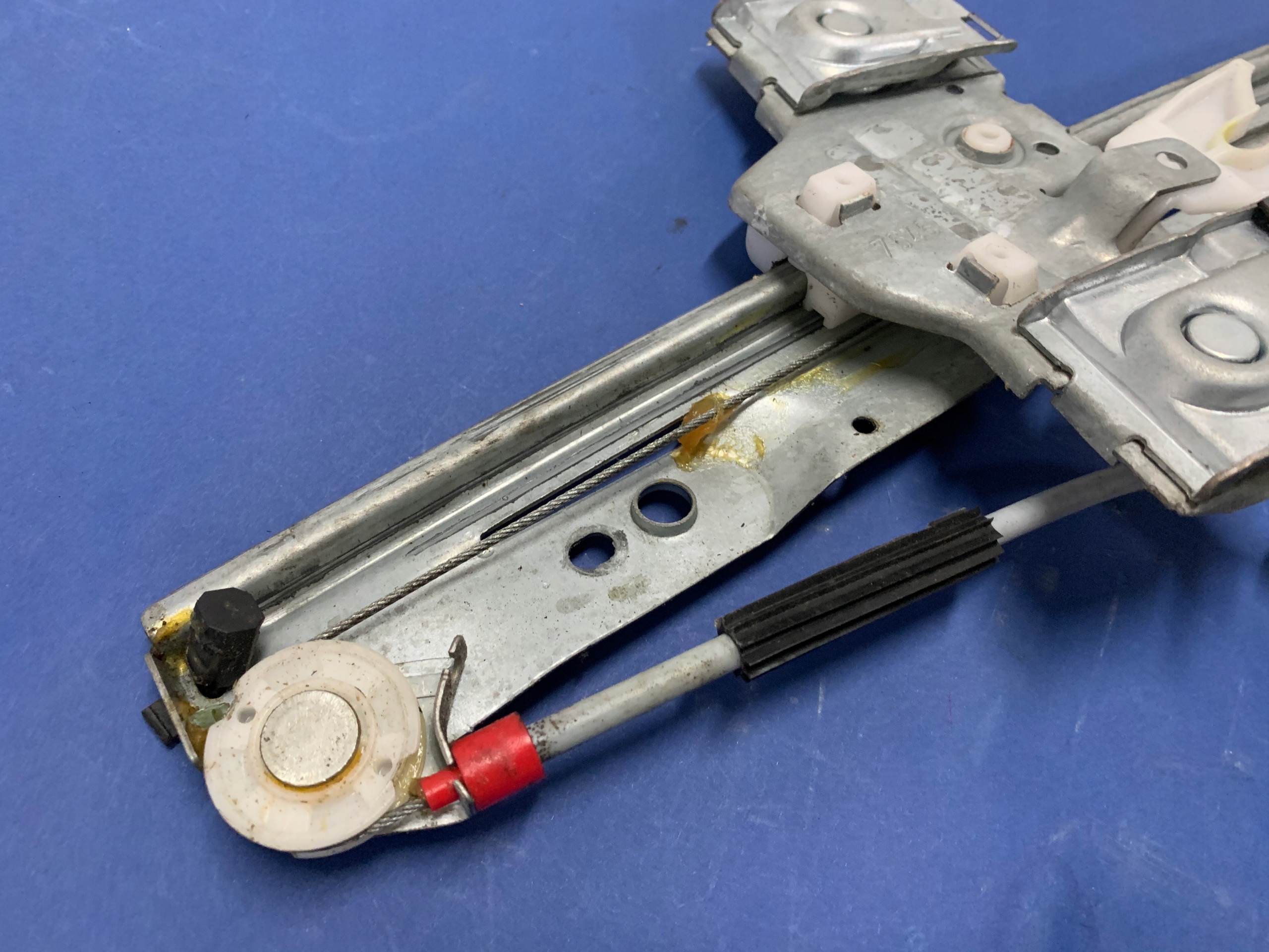 lift mechanism lifting windows right front Fiesta MK7
