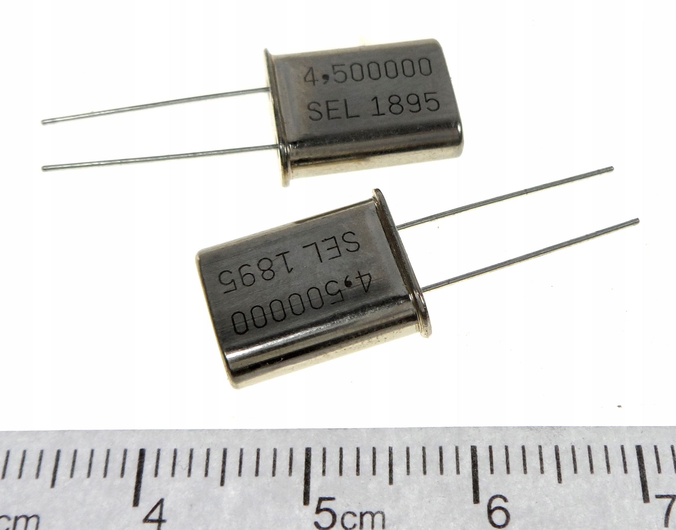 [STcs] Q4.500 MHz rezonator kwarcowy 4.500000MHz