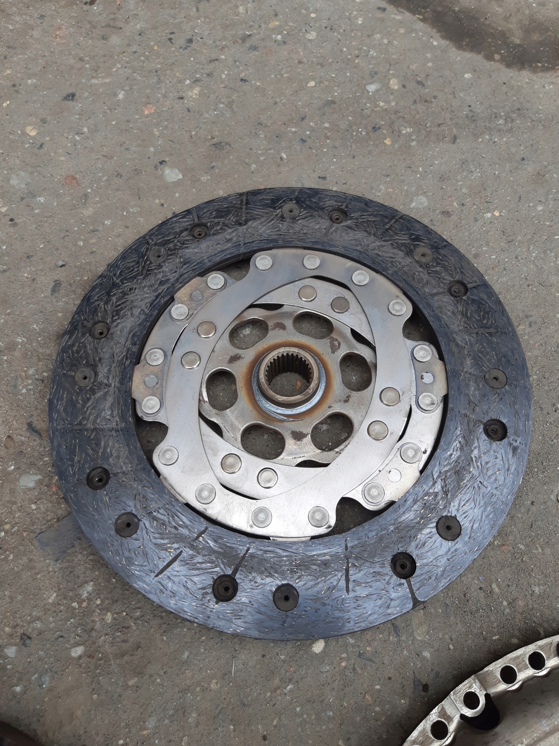 AUDI A3 8P 1.6 TDI CAY clutch wheel flywheel pressure plate disc