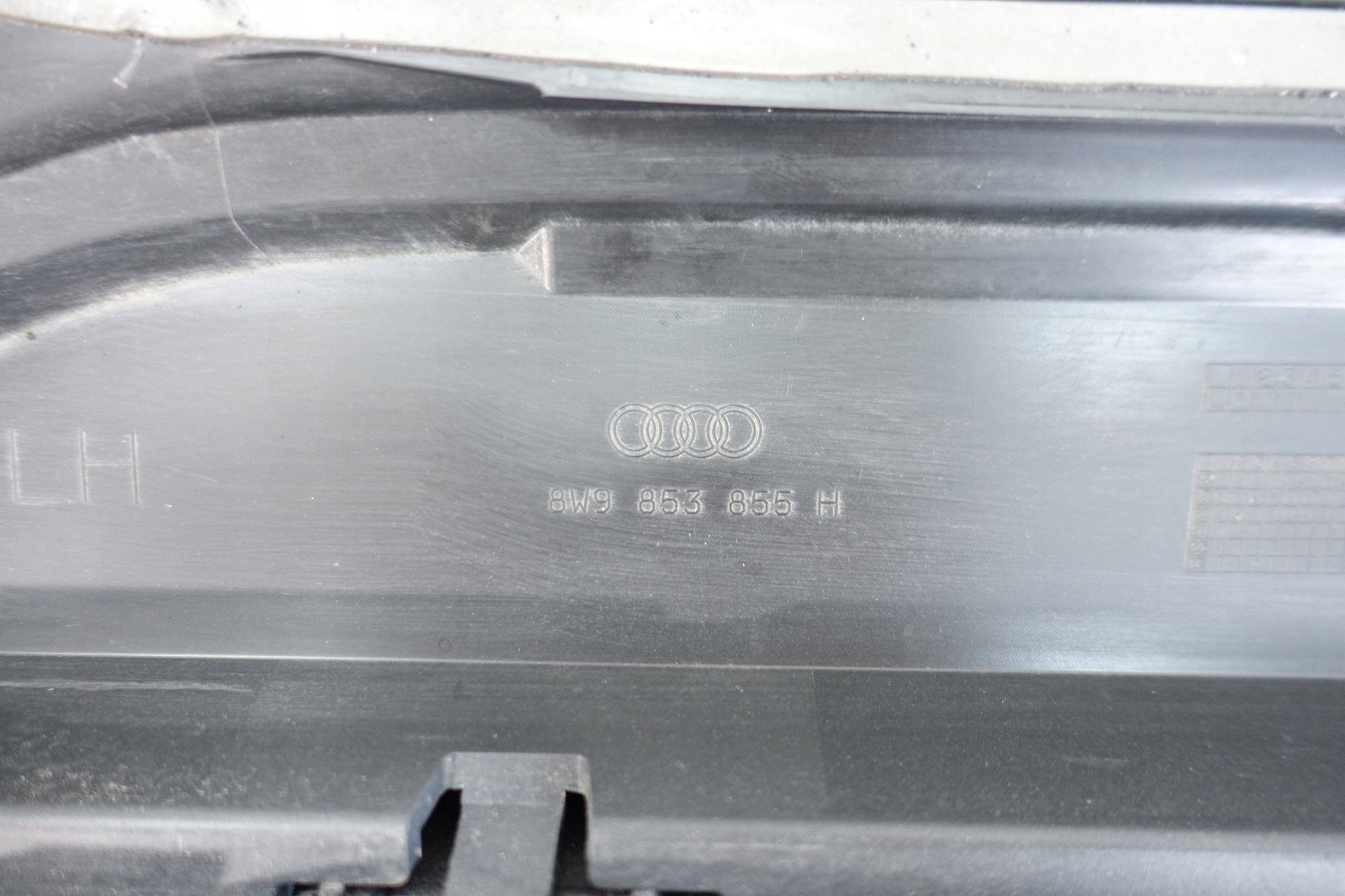 moulding threshold left AUDI A4 B9 LIFT KOMBI ALLROAD