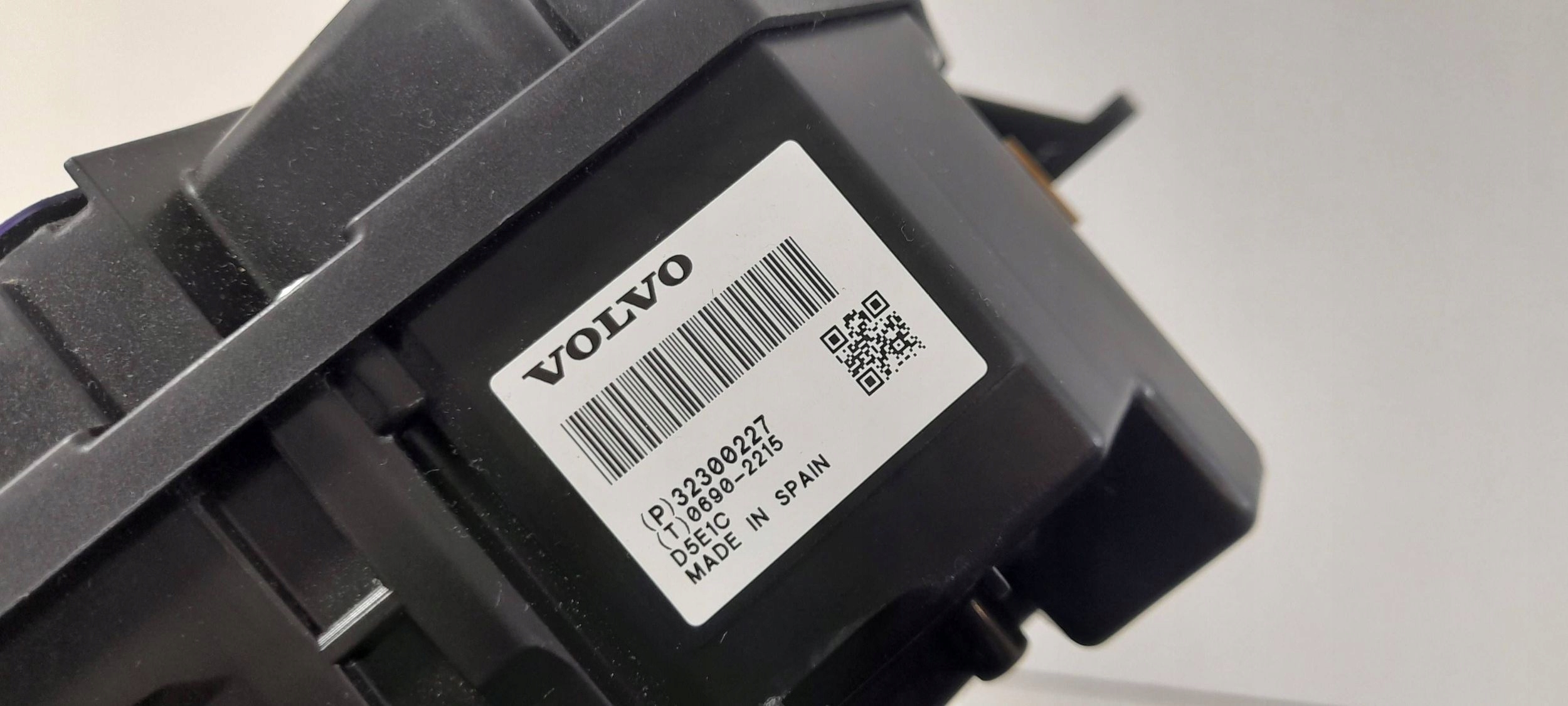 Volvo XC60 II Ekran HUD (display) 32300227 (T515)