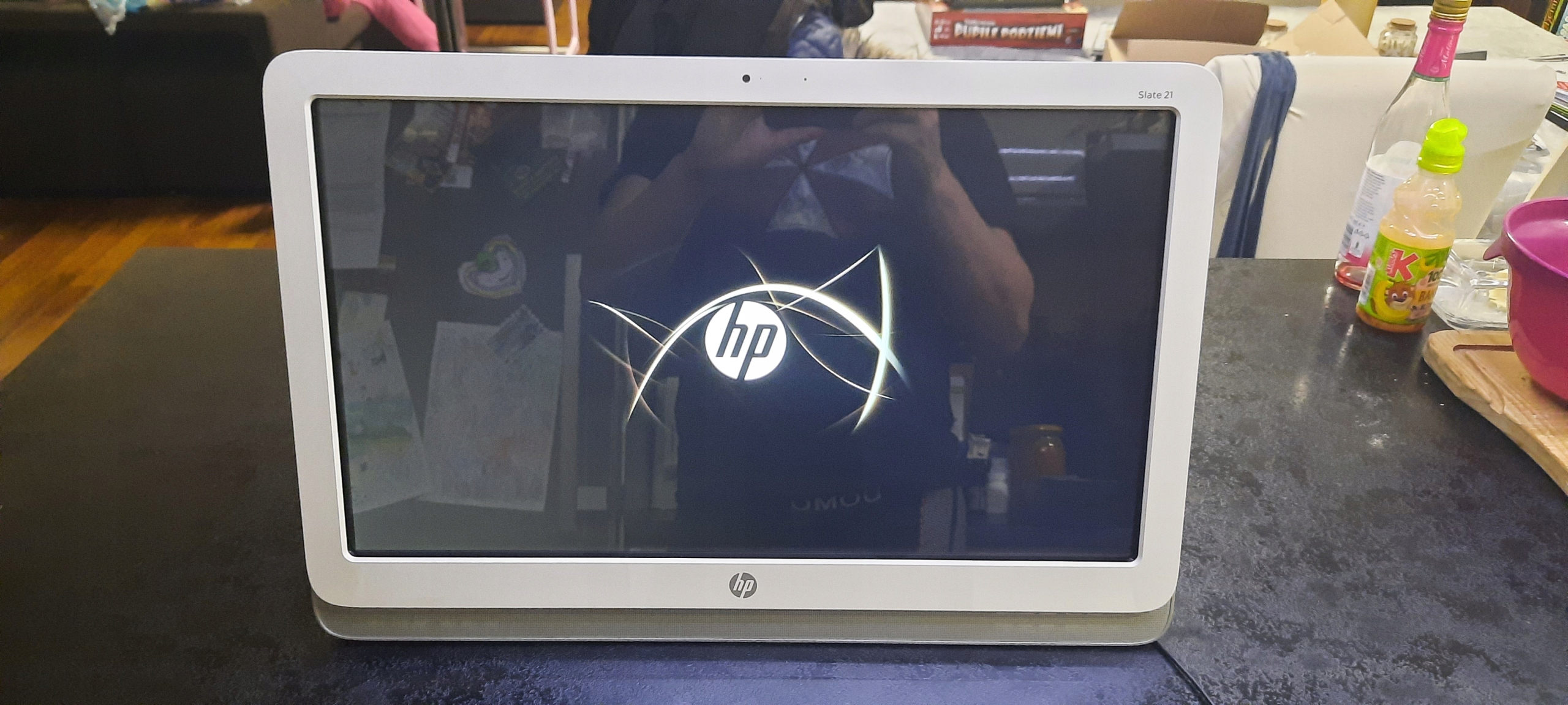 Komputer Tablet All In One firmy HP z dotykowym ekranem Full HD 21.5 cala Model procesora Nvidia Tegra Quad-Core T40S