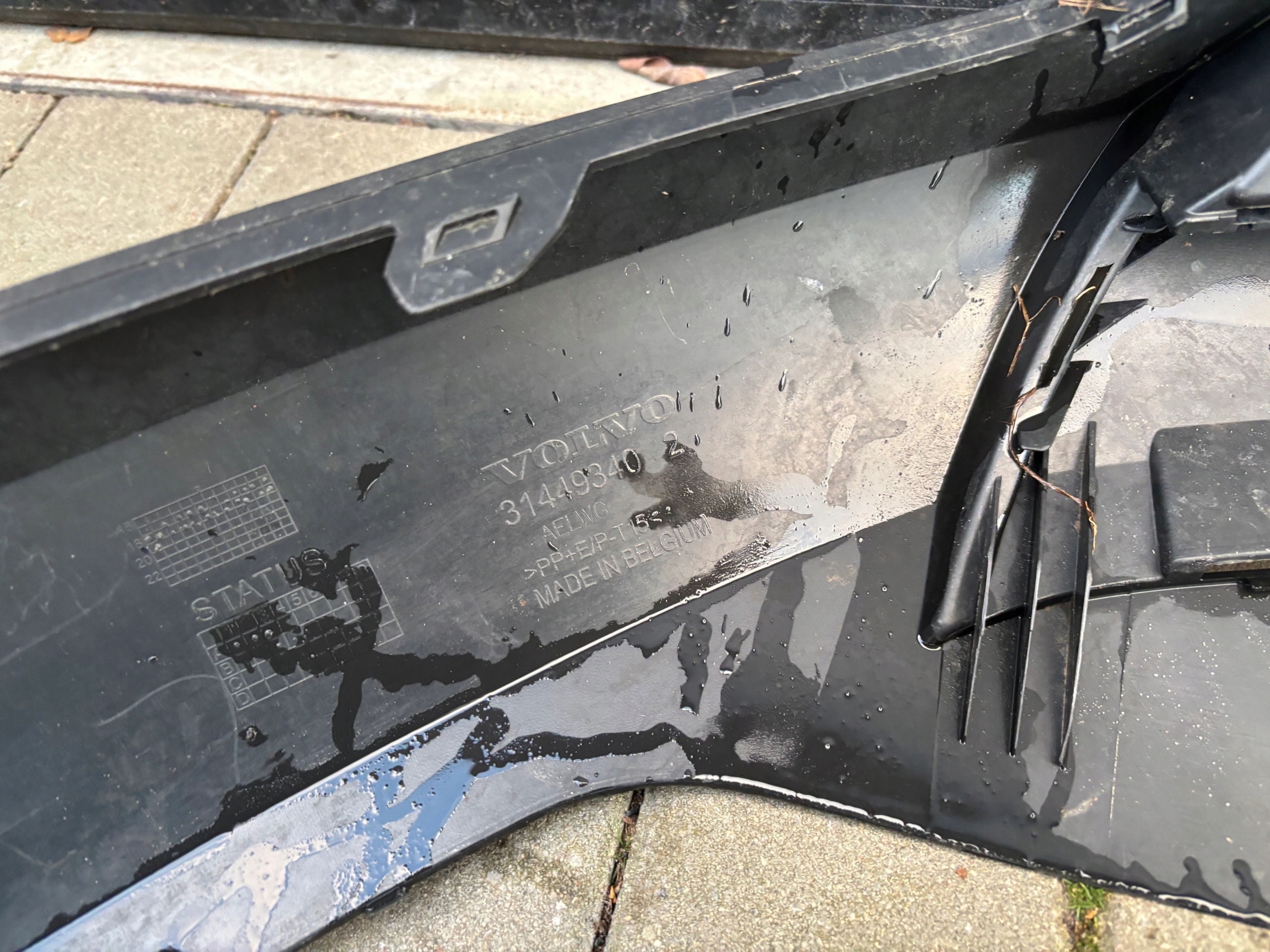 VOLVO XC40 SPOILER of a bumper front front 314493402