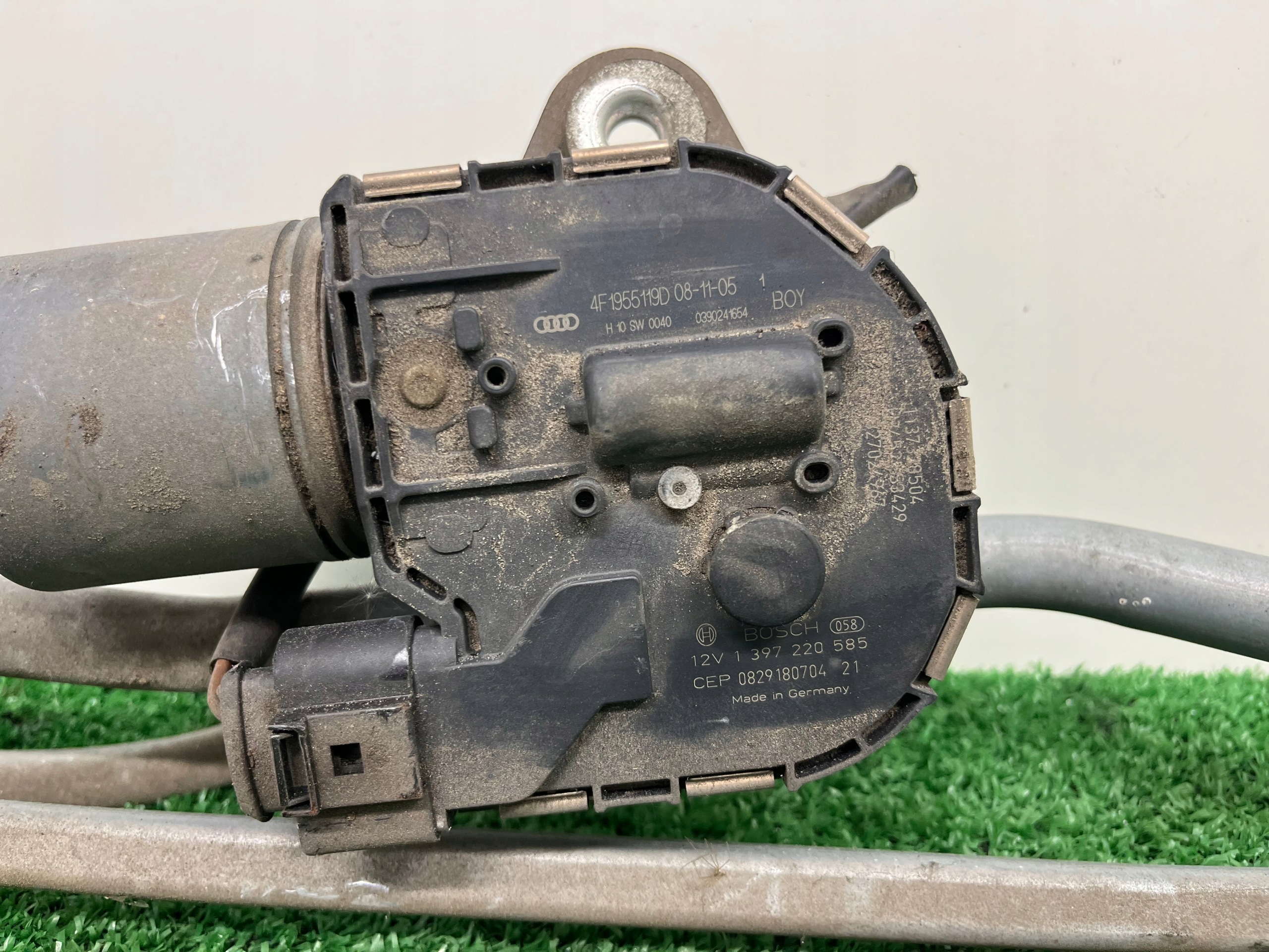 wiper mechanism front AUDI A6-C6 4F1955023K / 4F1955119D