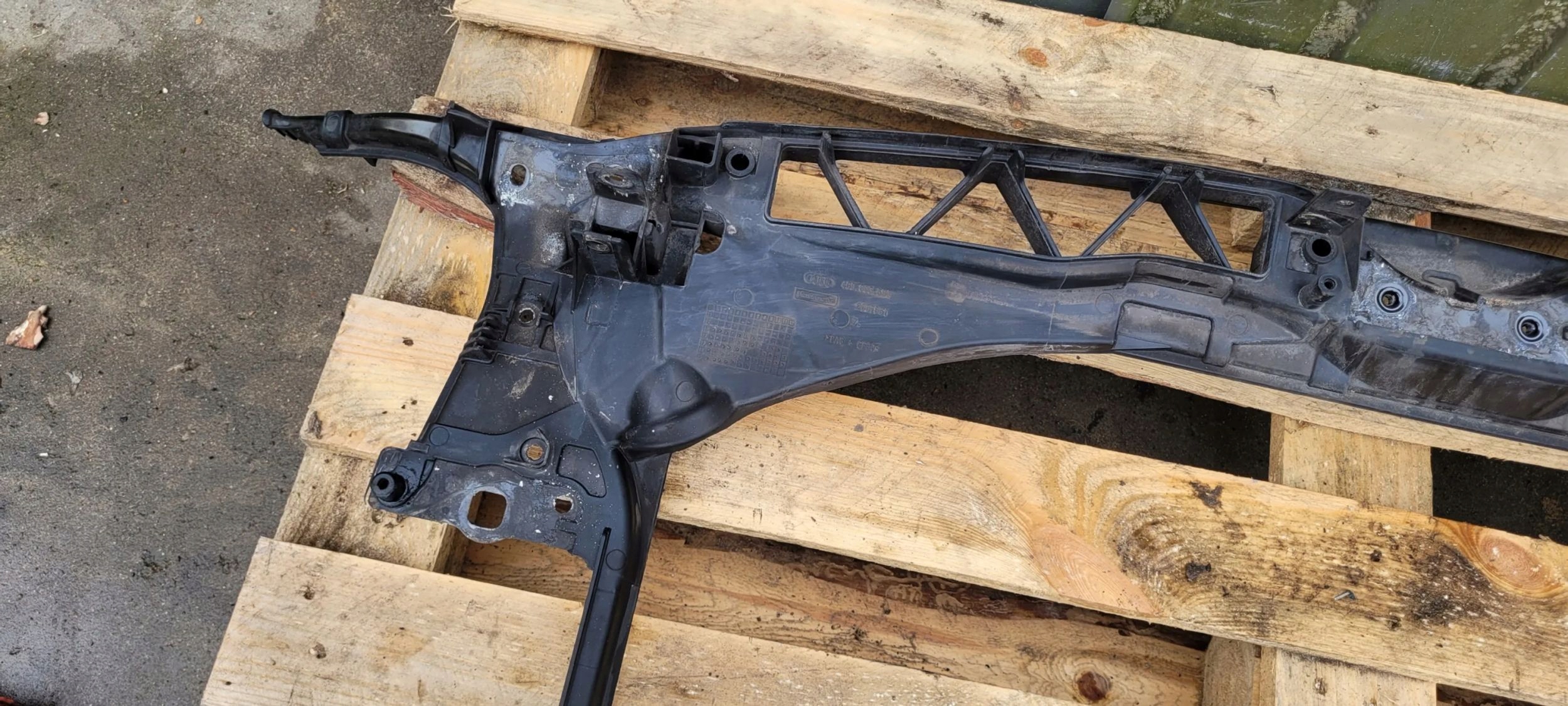 A6 C7 4G LIFT radiator support core panel 4G0805594 A7 4G ORG