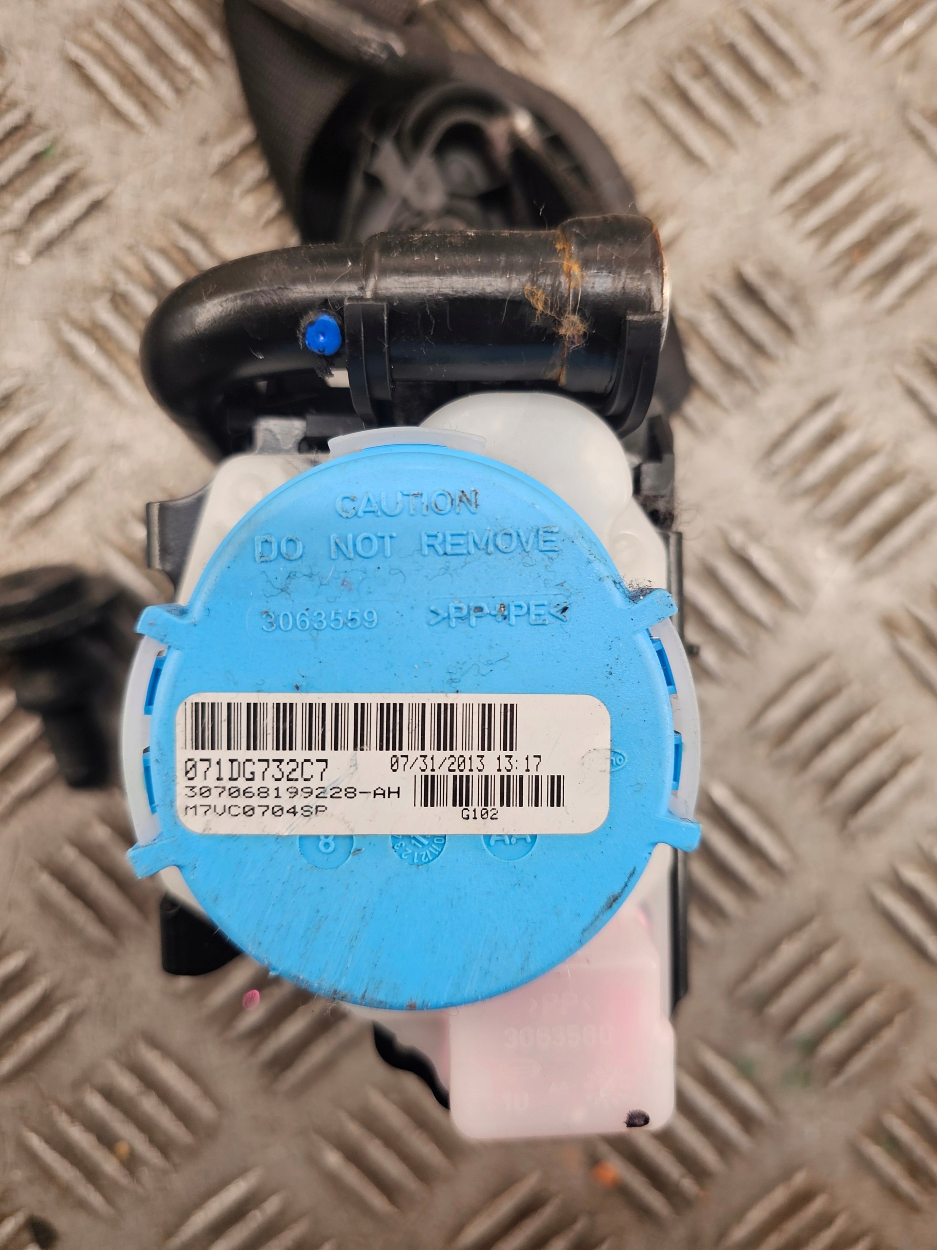 seat belt right front A2468600285 MERCEDES B-class W246 W176