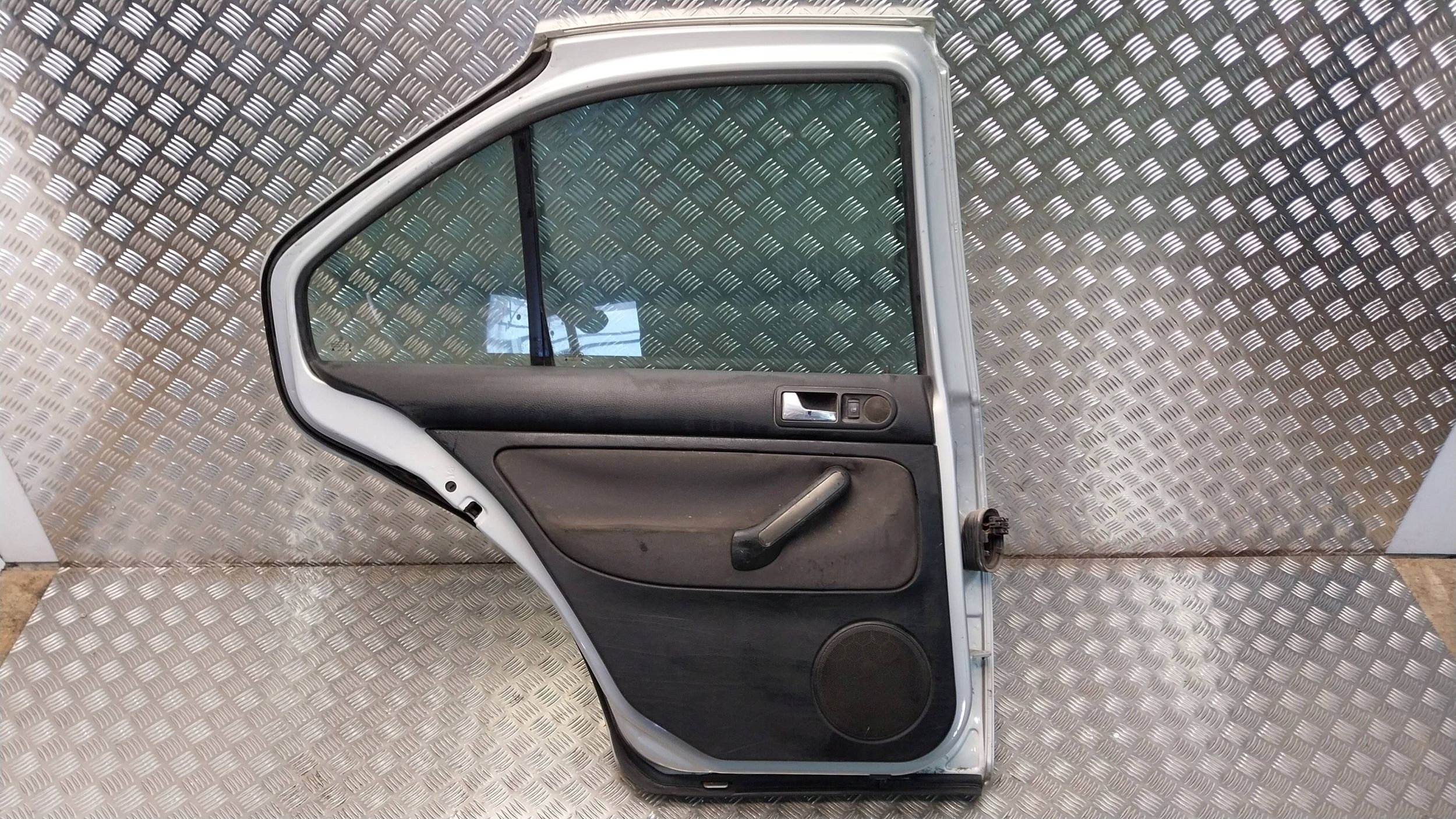 Tür heck links VW BORA 97
