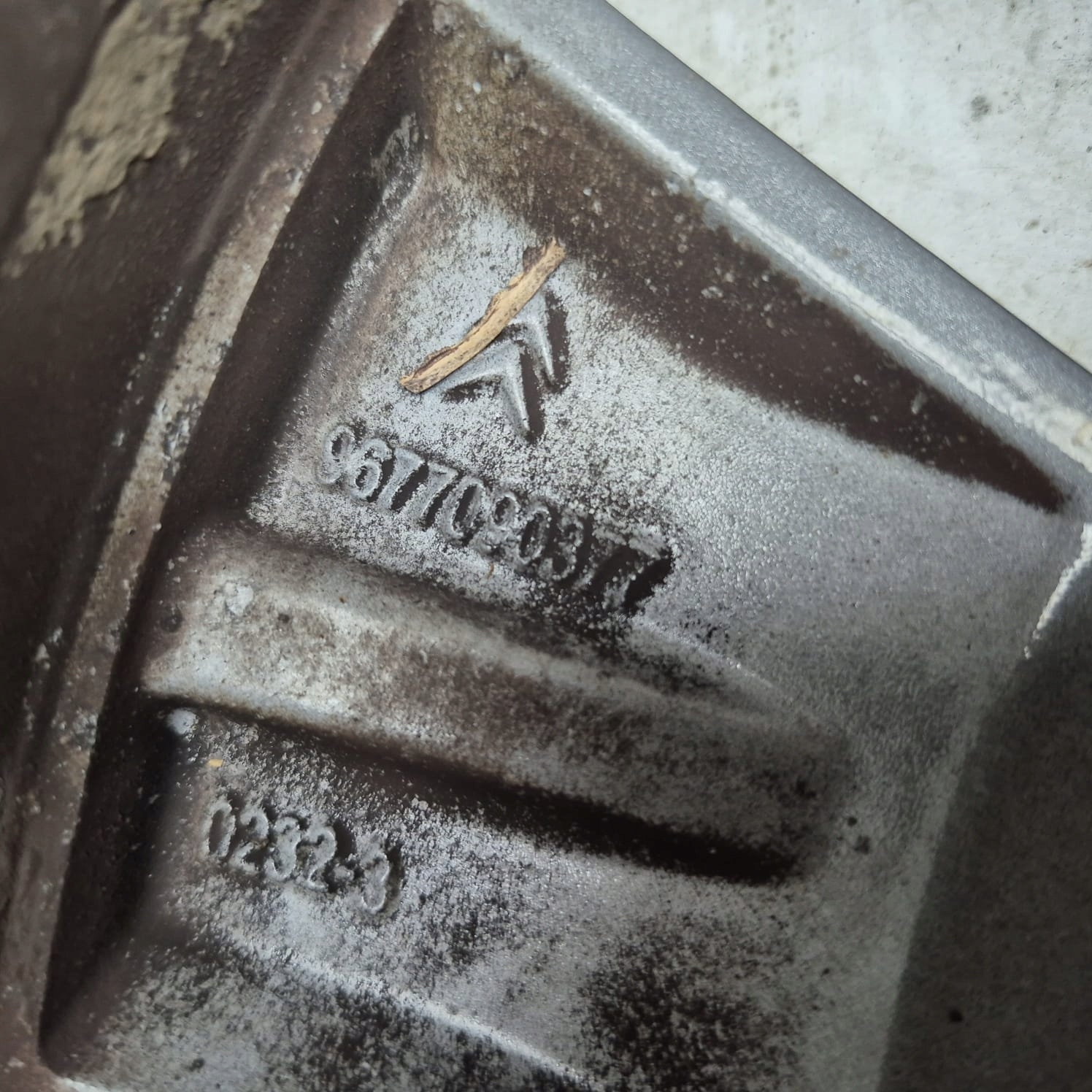 CITROEN 9677090377 7JX17 CH5-50 17" disk hliníkový