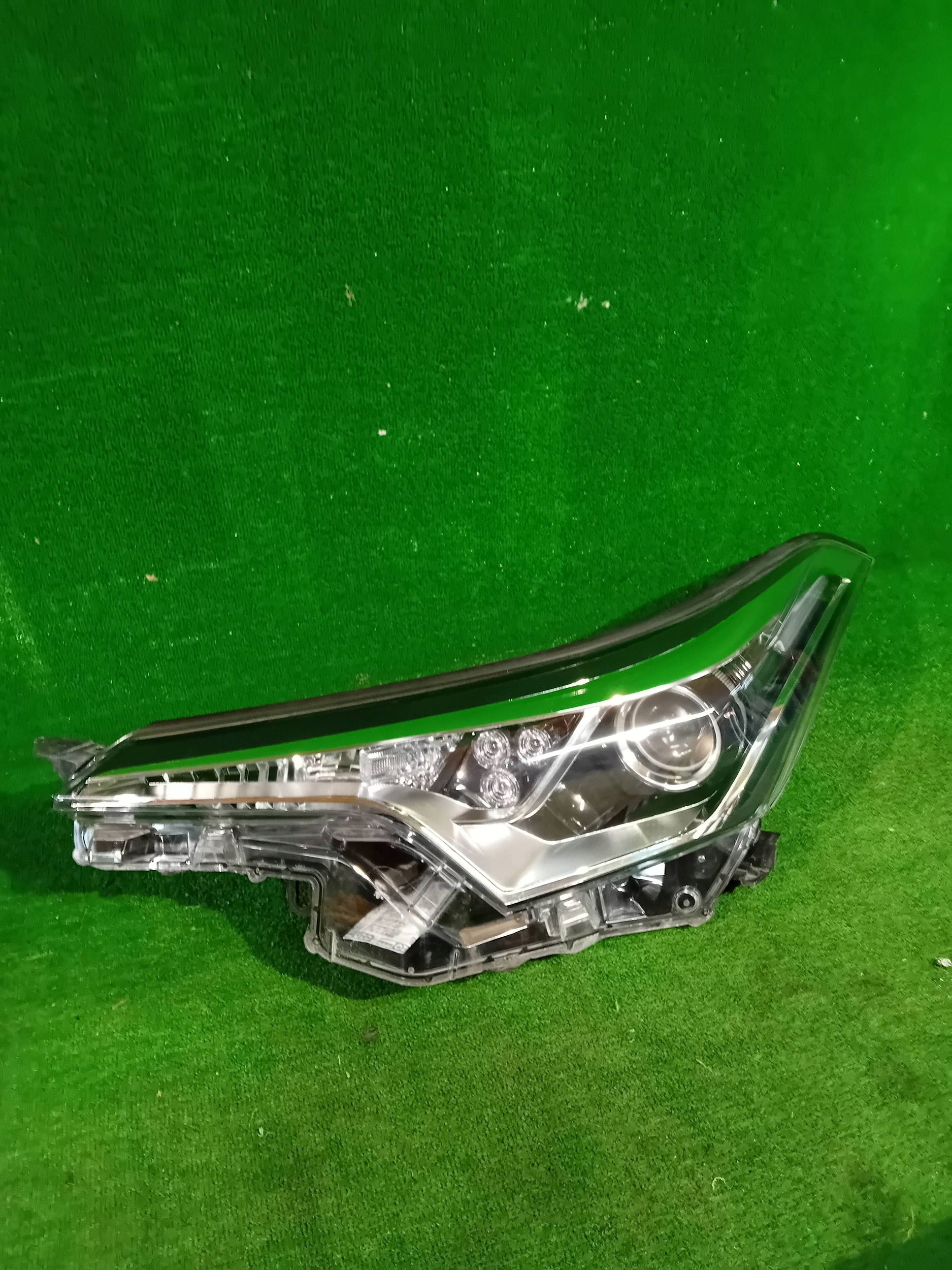 REFLEKTOR left TOYOTA C-HR CHR 16- LED NR.785