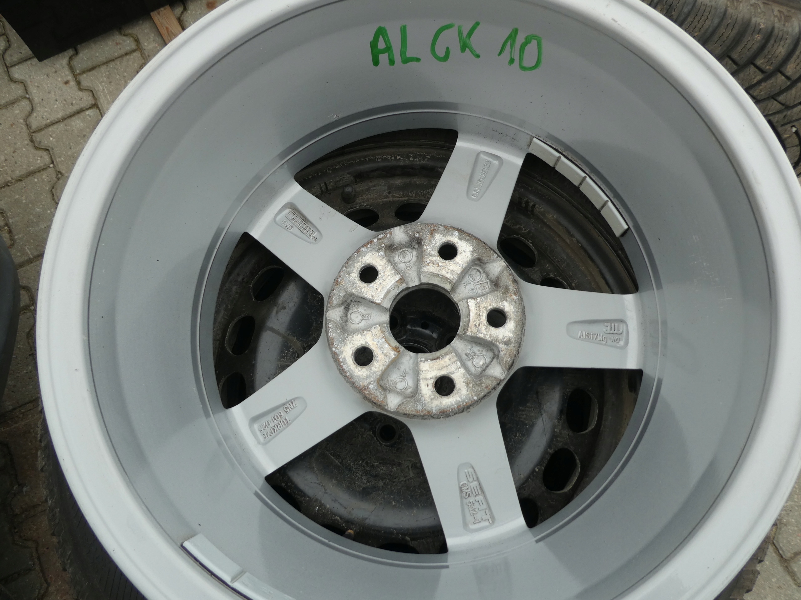 4X discs aluminium disc VW 7N5601025