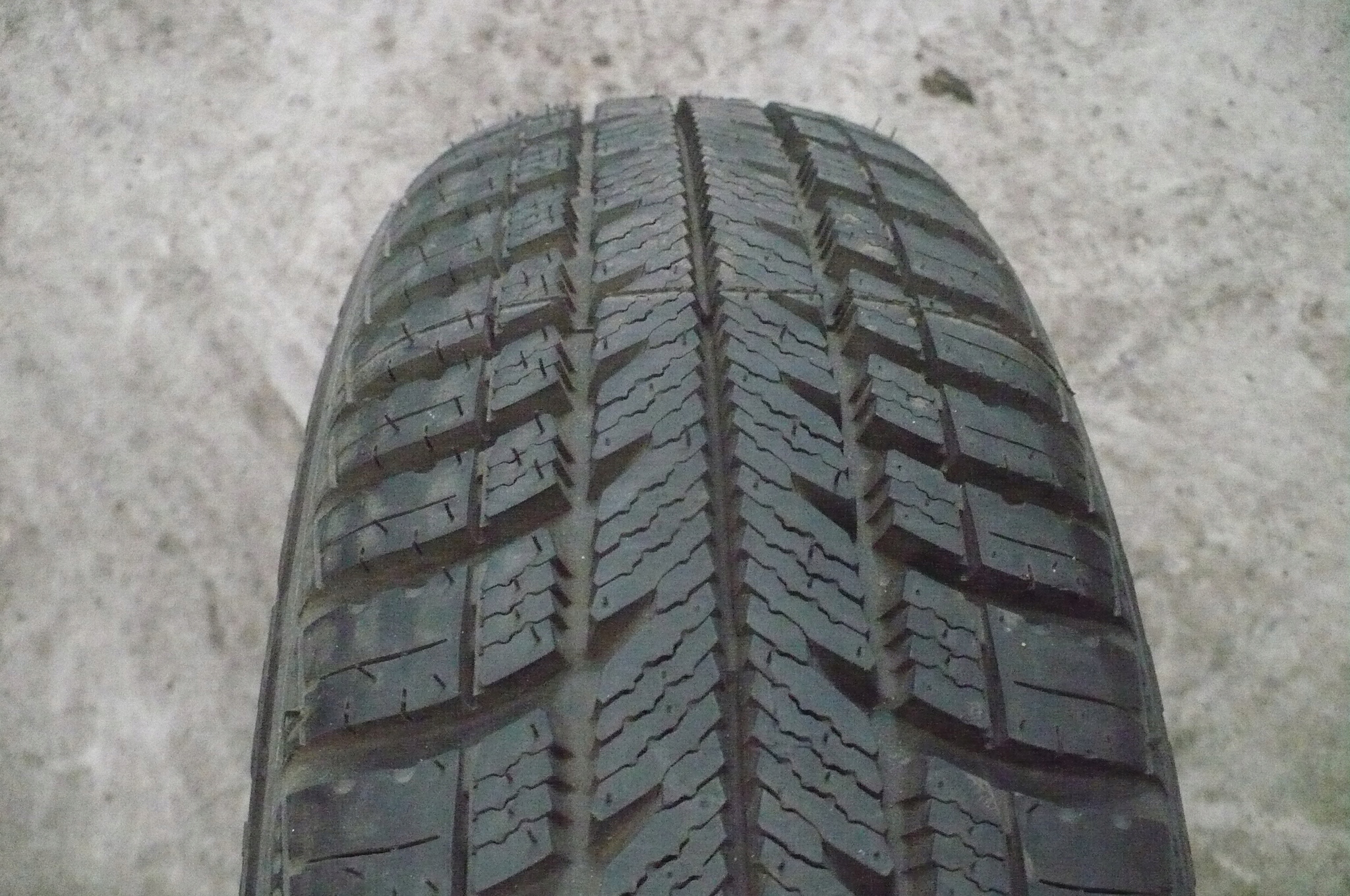 GOODYEAR Vector 5 145/65R15 NOVÁ 2019