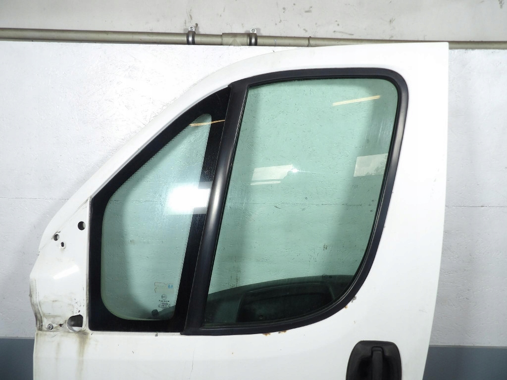 PEUGEOT BOXER II door front left 249