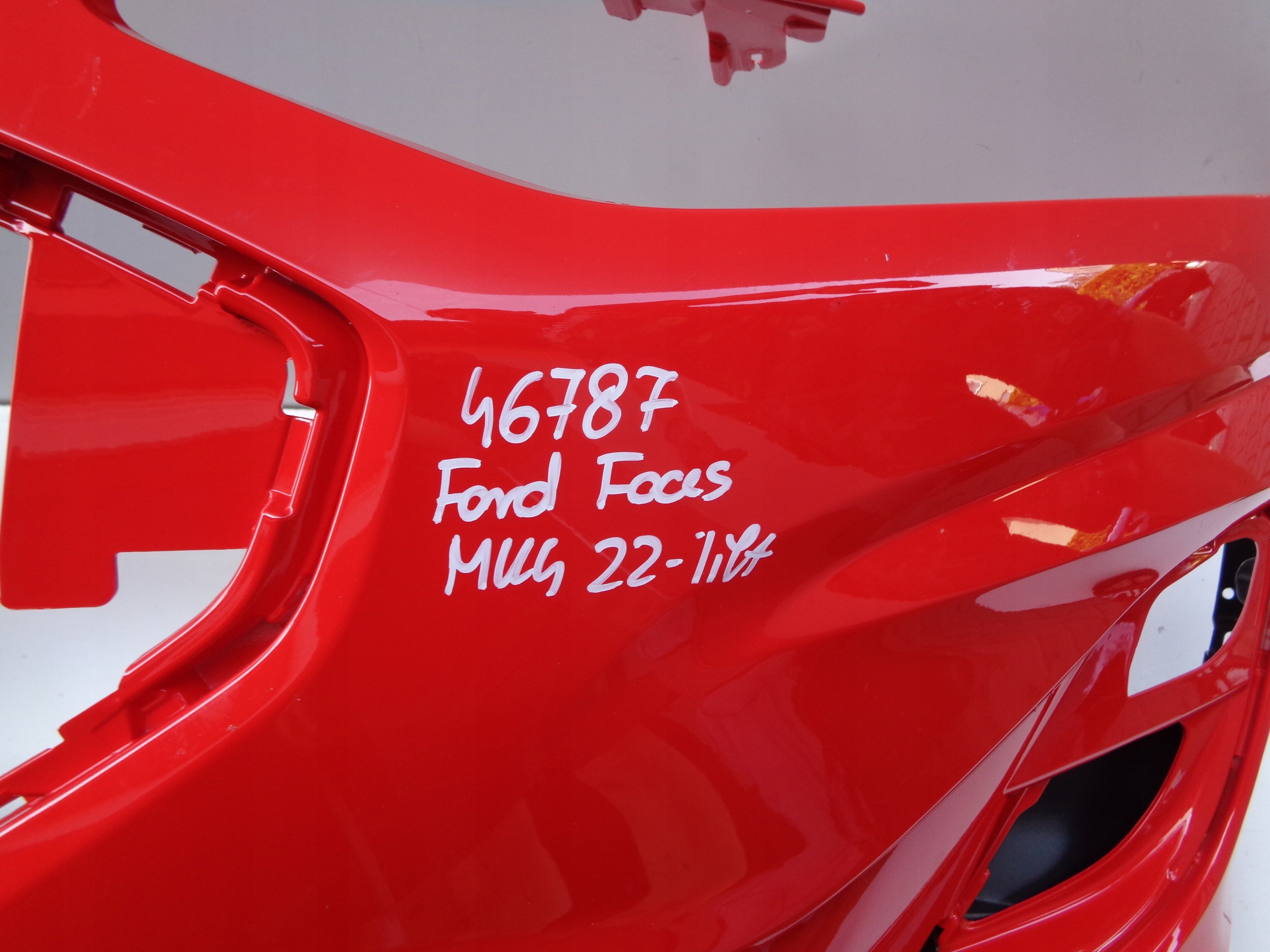 Frontstoßstange FORD FOCUS MK4 22- LIFT NR 46787