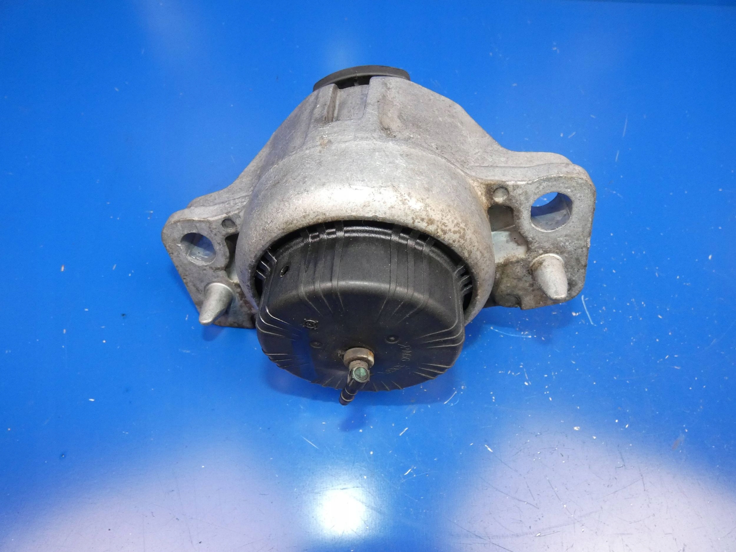 JAGUAR XE X760 XF X260 F-PACE 2.0 D engine mount