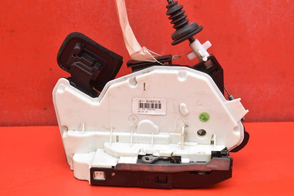 lock door right front front EU 6V1837016 SKODA SUPERB 3 III 5D HB 15-20