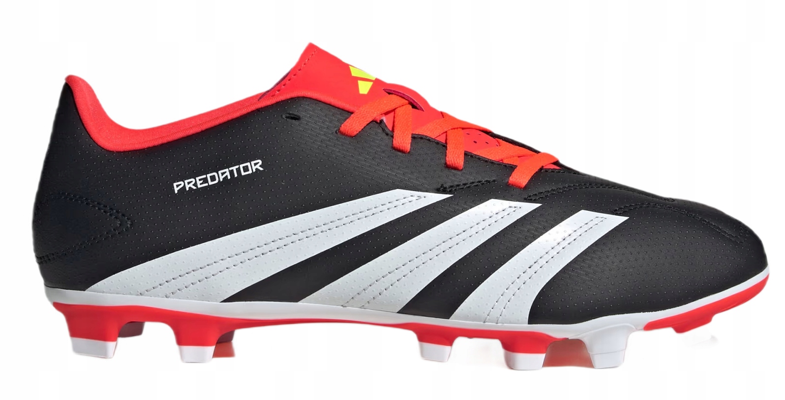 Korky Lanka Adidas Predator Club FxG 44
